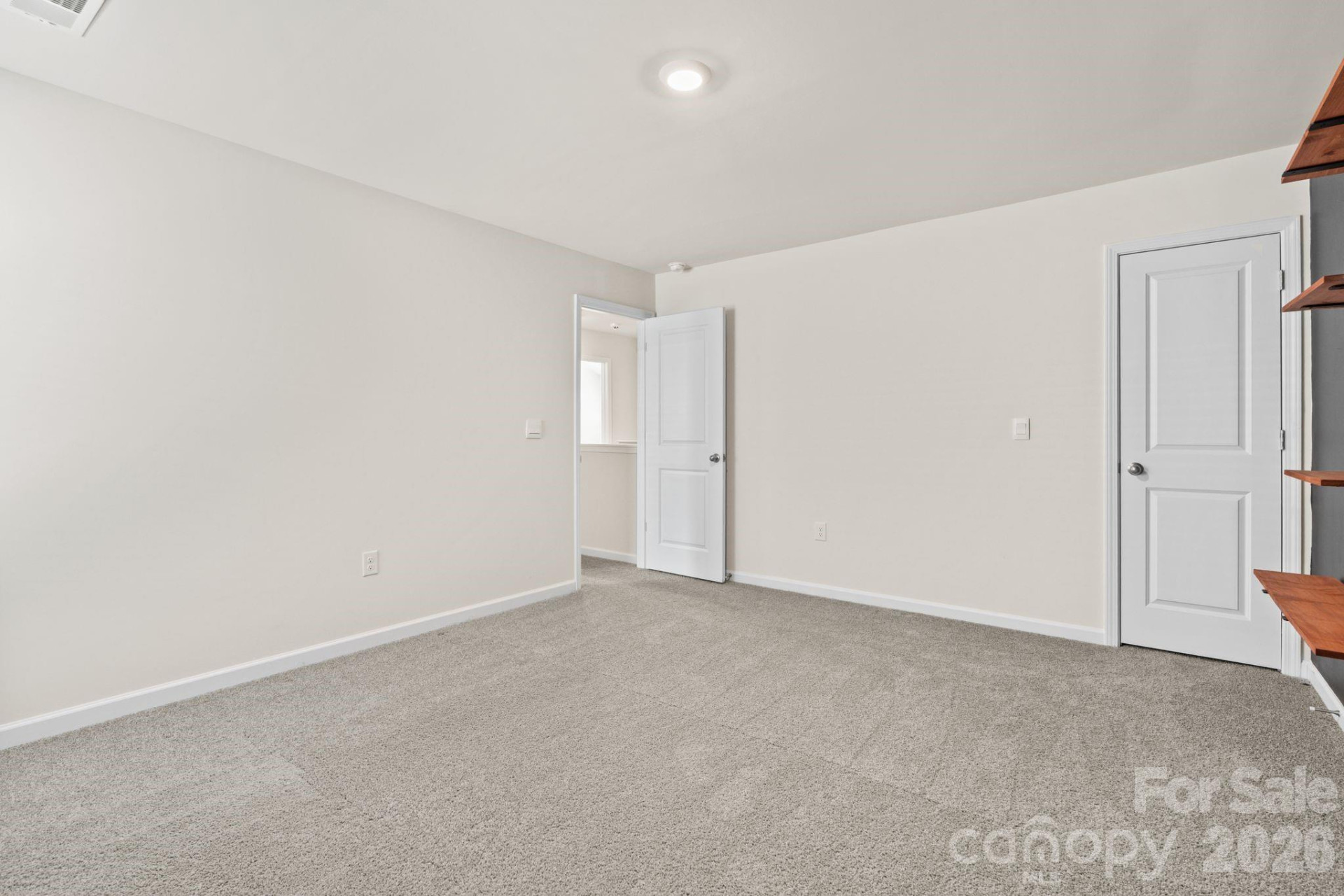 814 Monterey Court - Photo 23