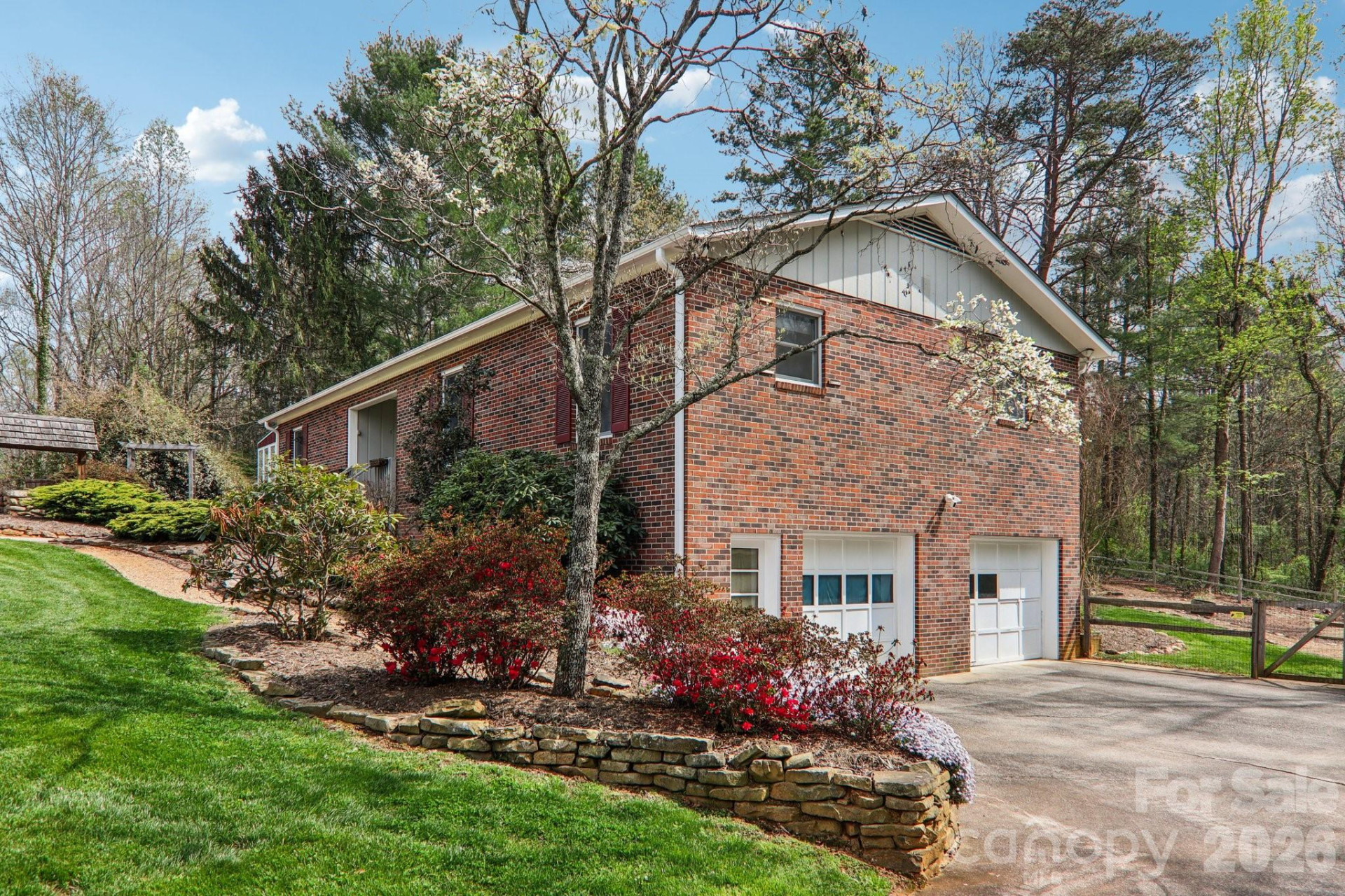 544 Bluebird Ridge - Photo 43