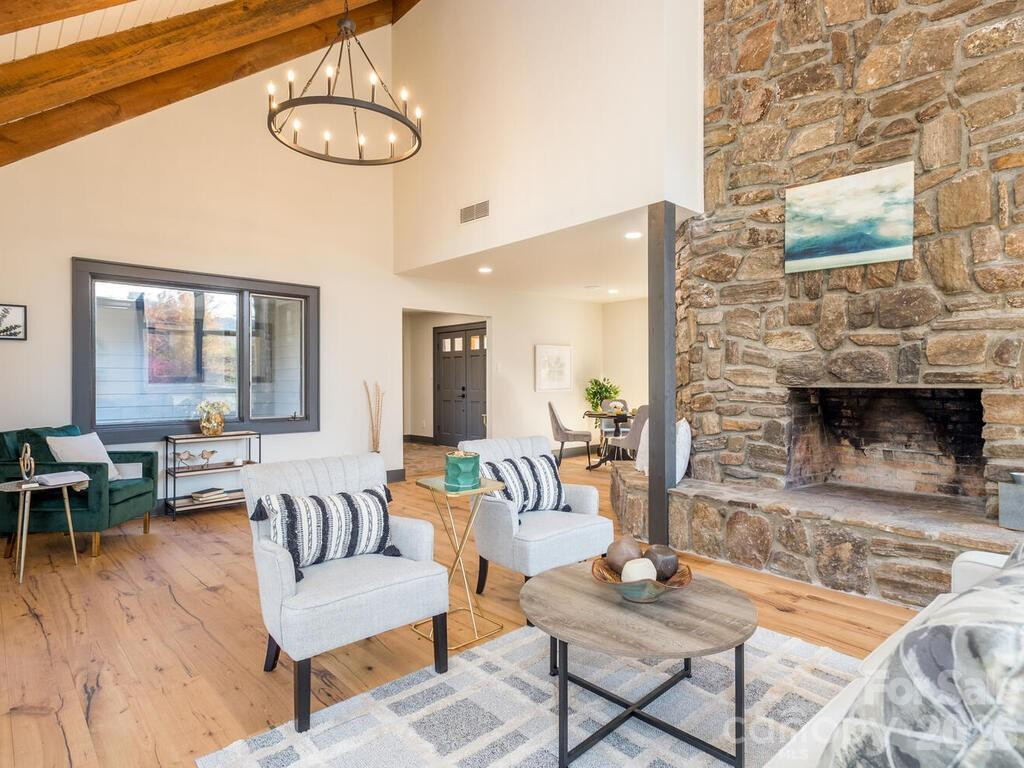 1952 Country Club Drive - Photo 14