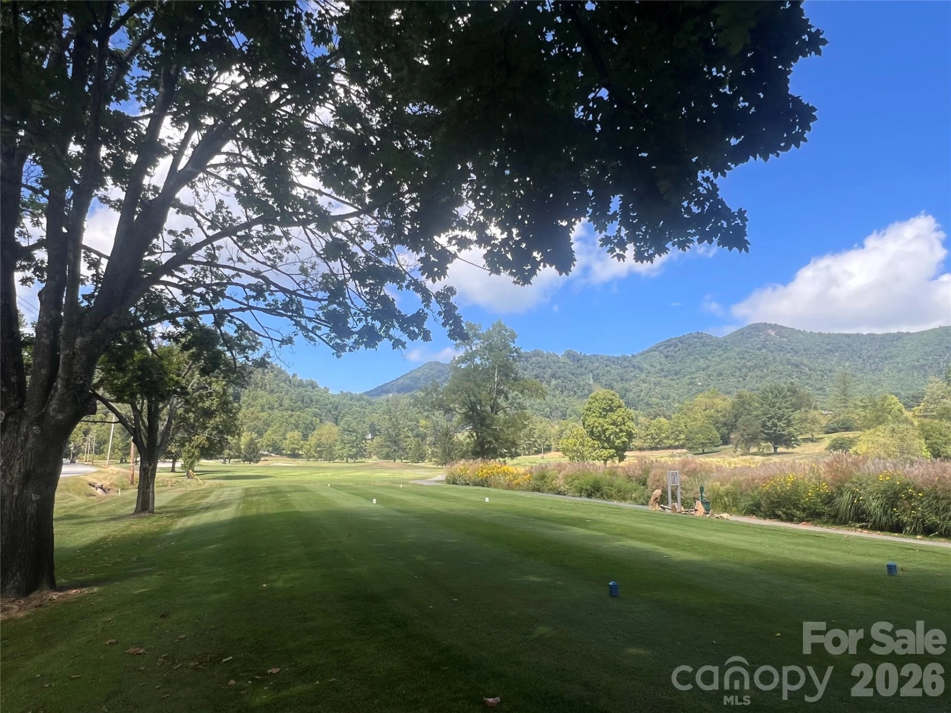 1952 Country Club Drive - Photo 38
