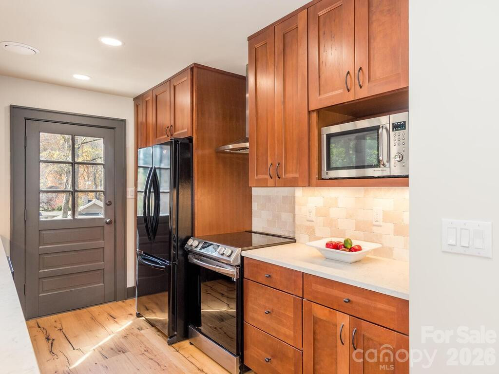 1952 Country Club Drive - Photo 8