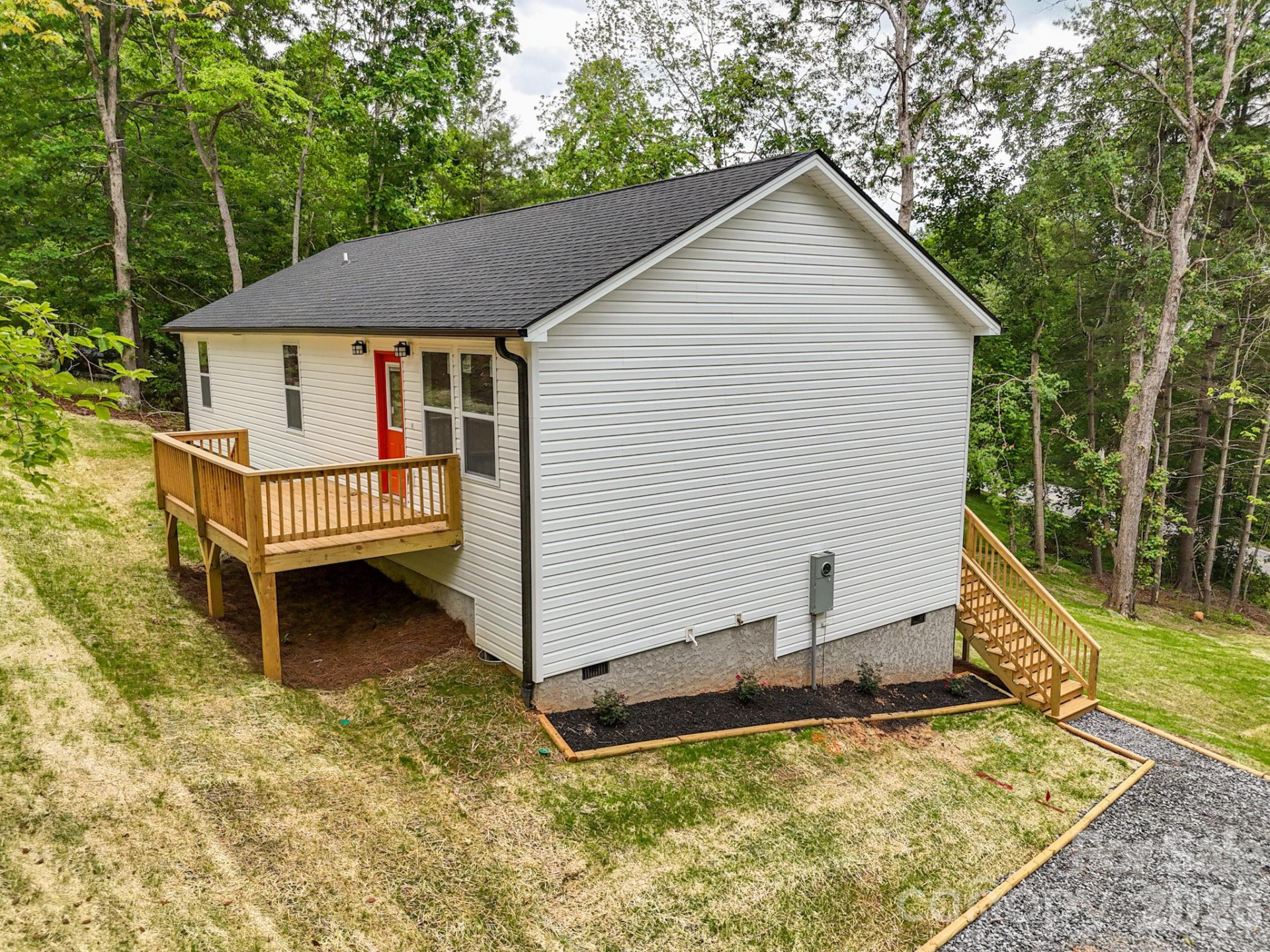 2506 Turnpike Road - Photo 4