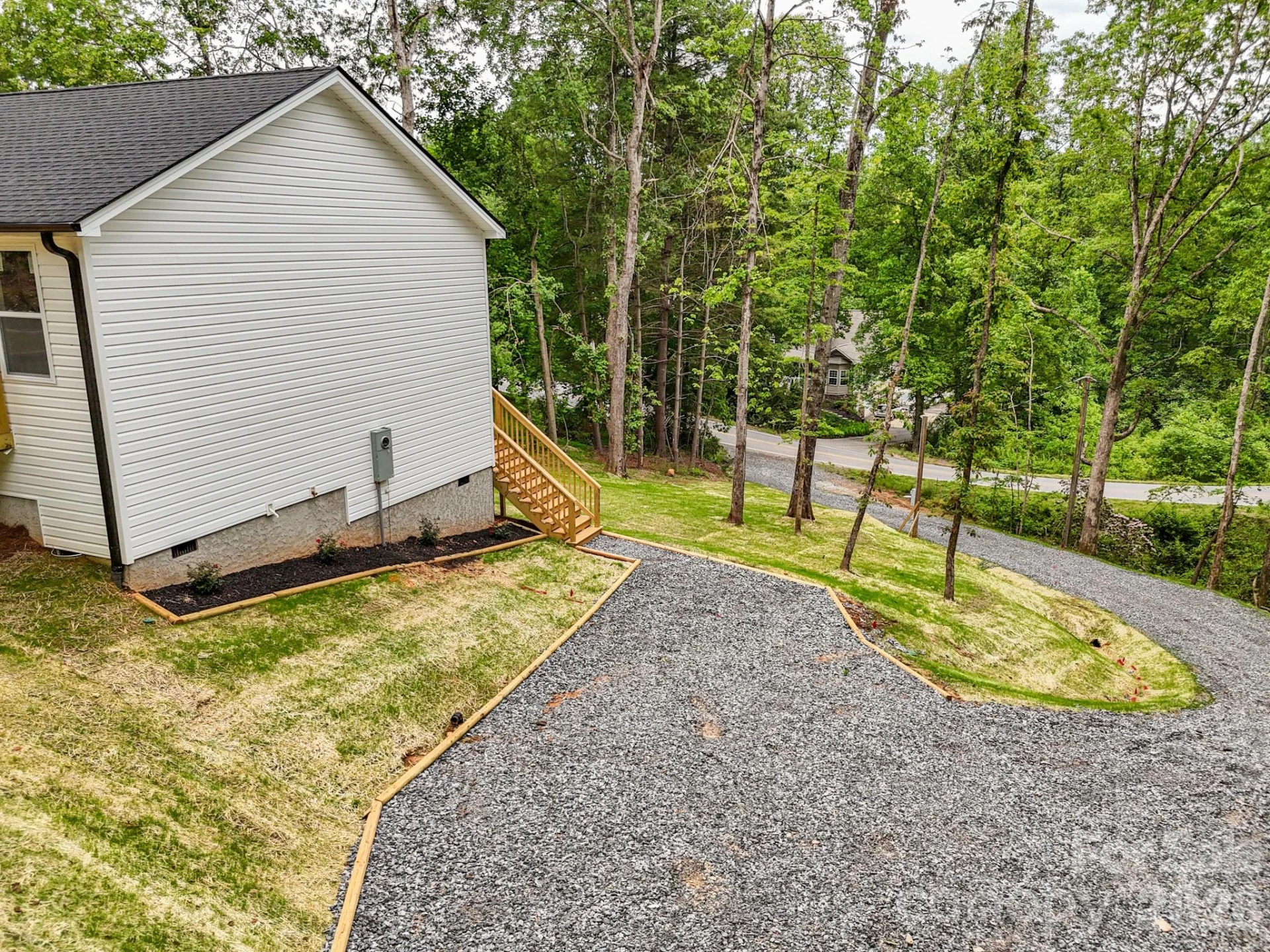 2506 Turnpike Road - Photo 5