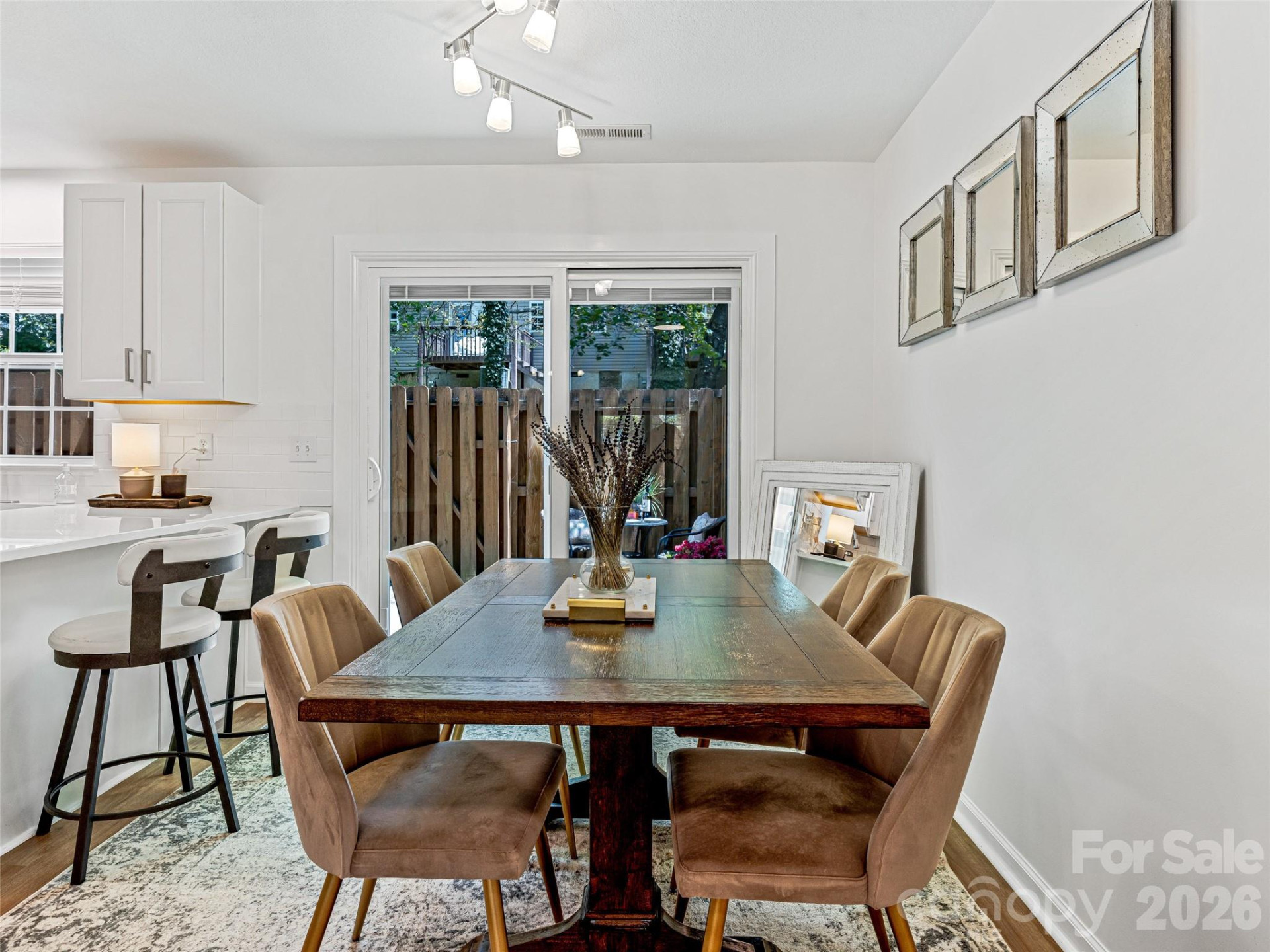 155 Wiltshire Circle - Photo 11