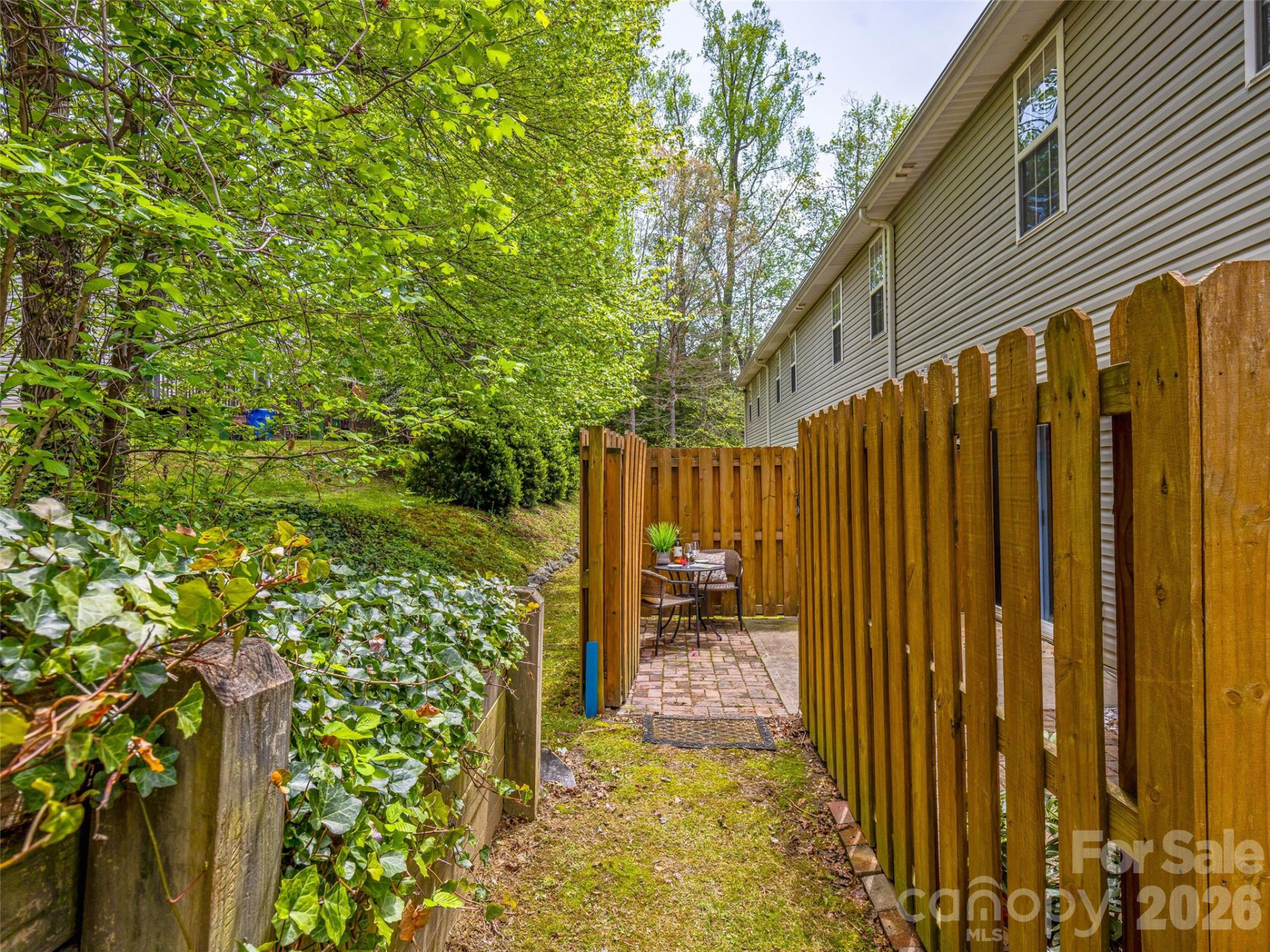 155 Wiltshire Circle - Photo 29