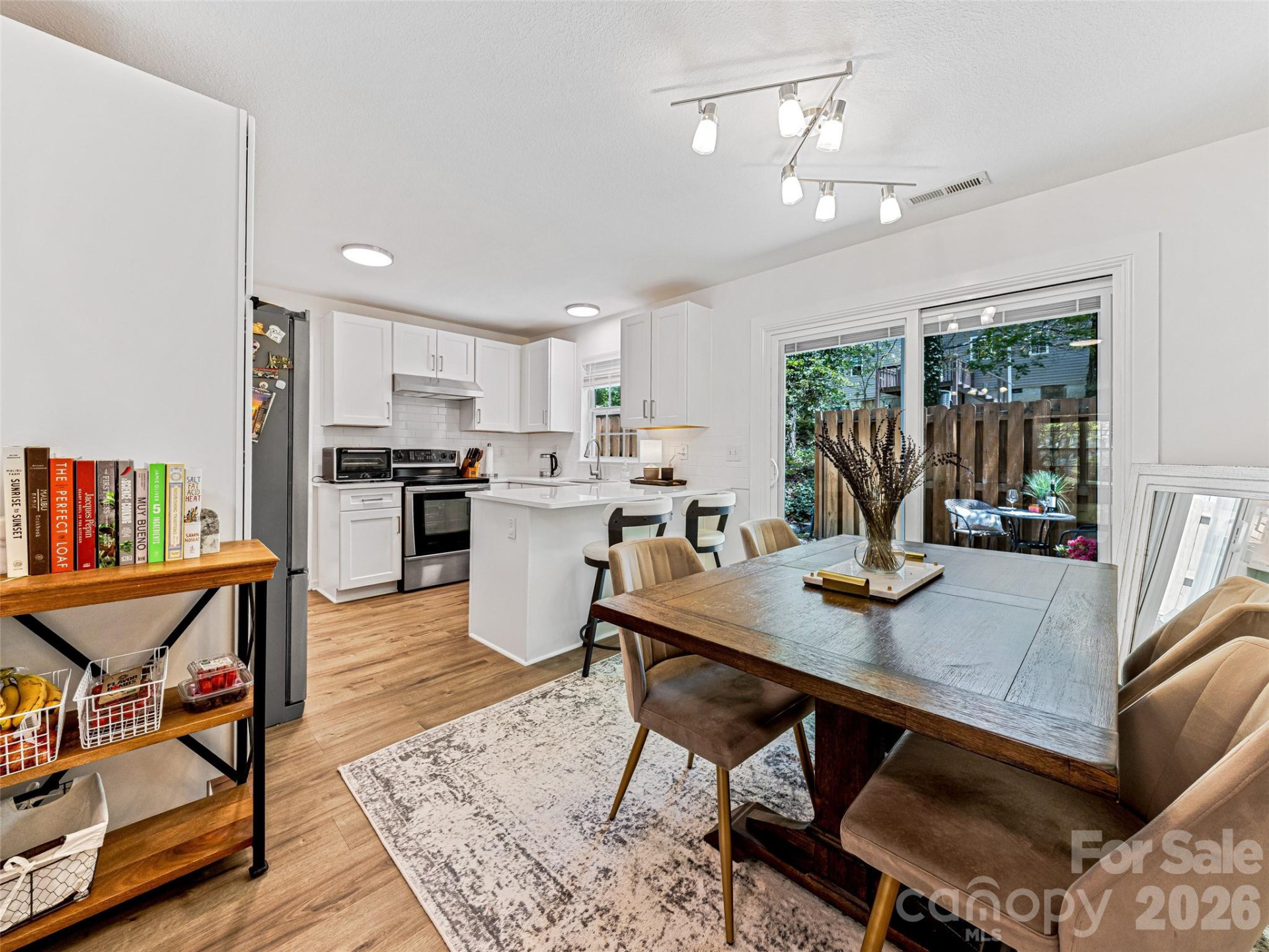 155 Wiltshire Circle - Photo 9