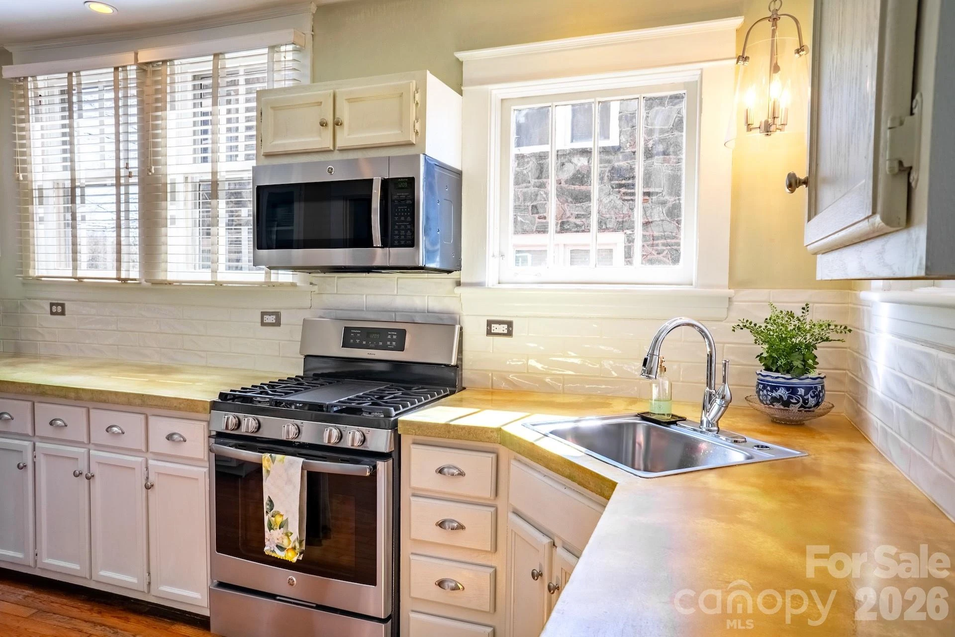59 Forest Hill Drive - Photo 7