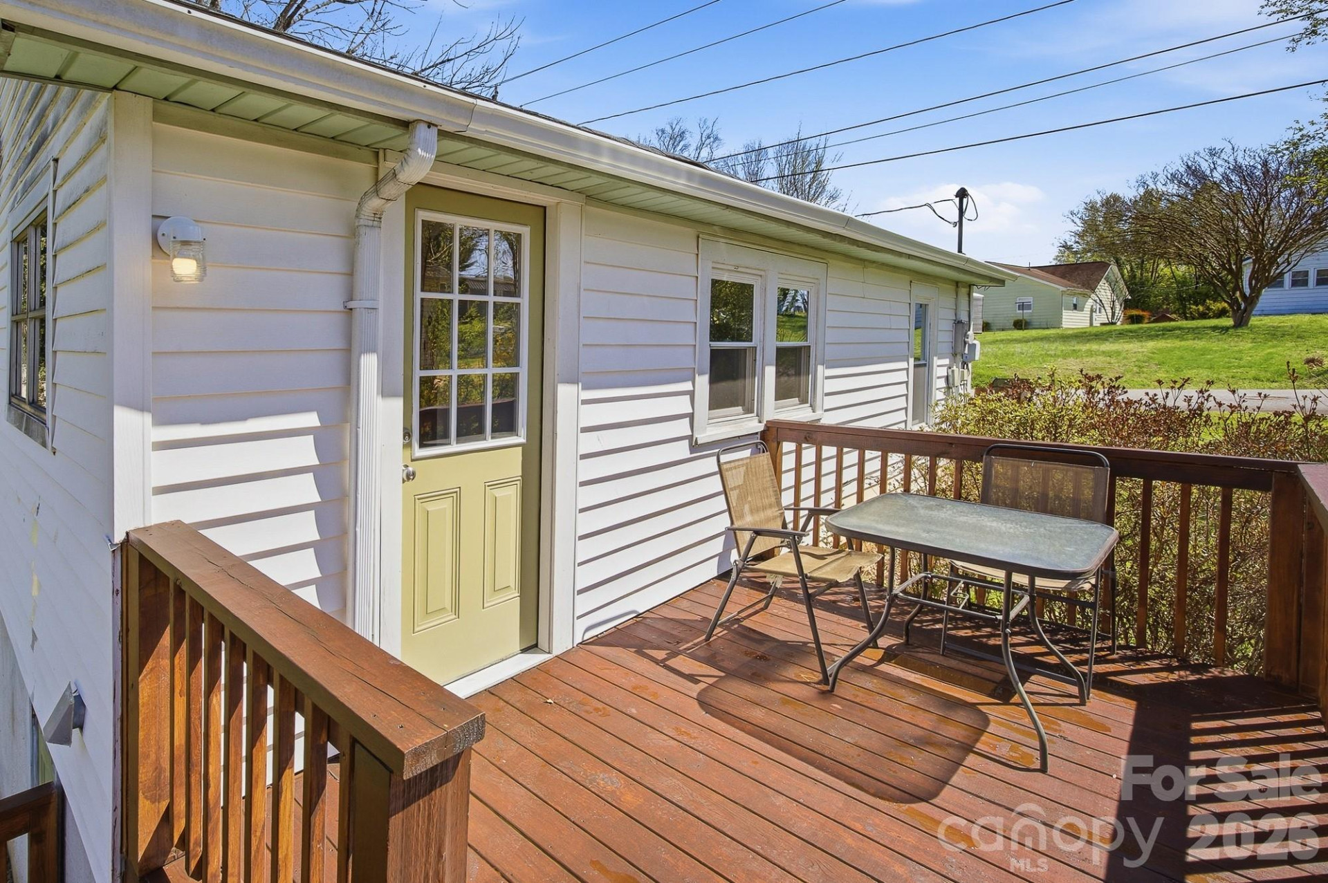 105 Moses Street - Photo 14