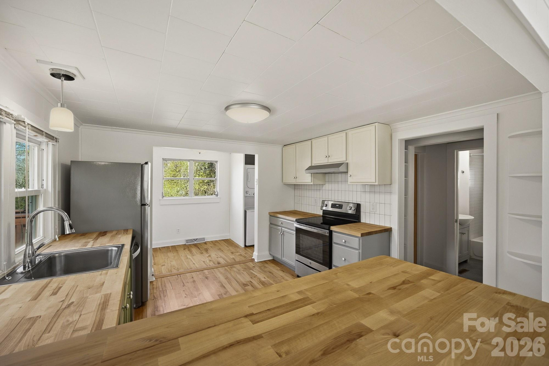 105 Moses Street - Photo 4