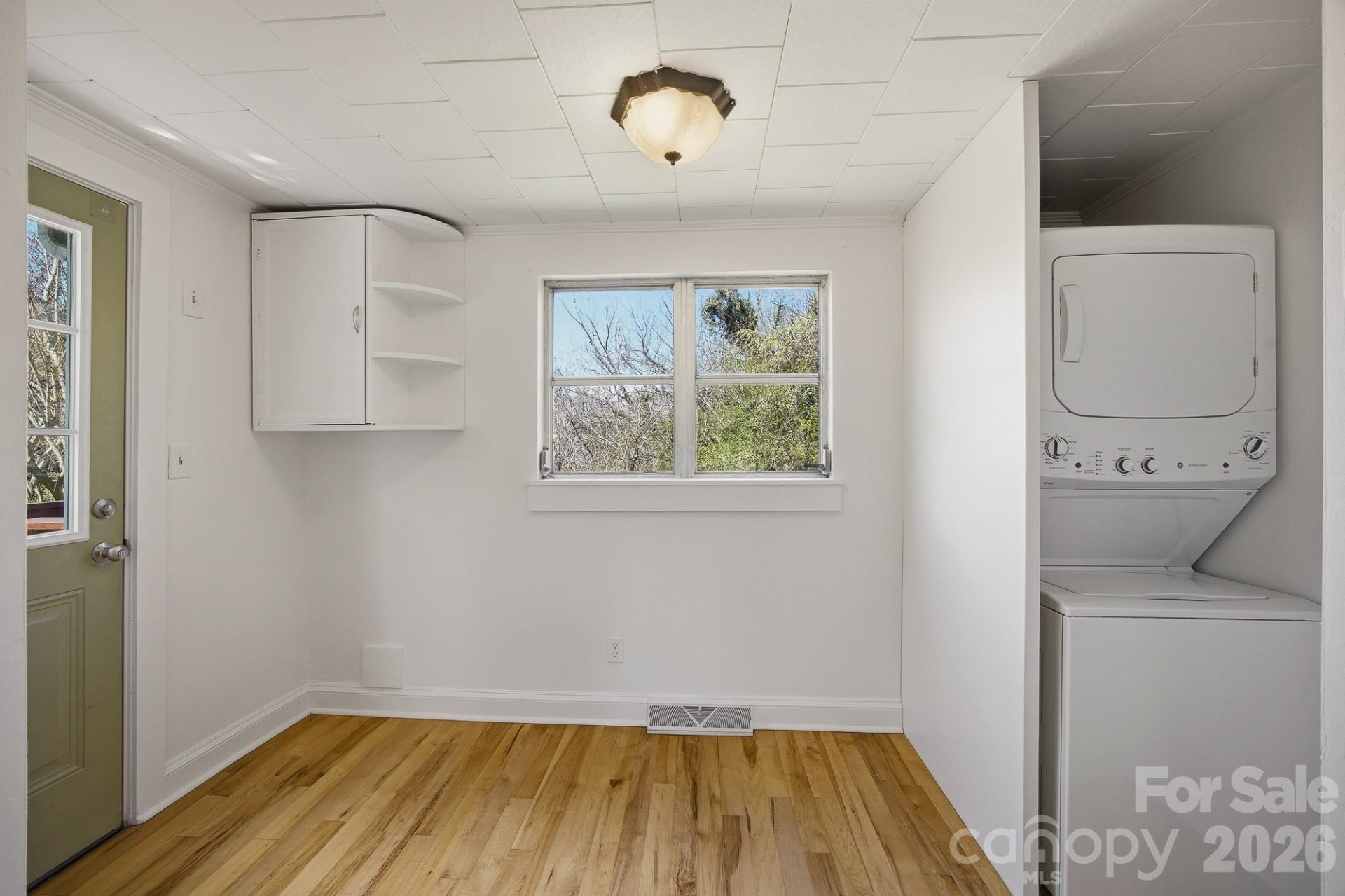 105 Moses Street - Photo 6