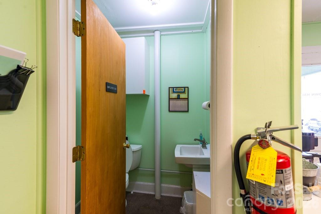 20 Depot Street - Photo 10