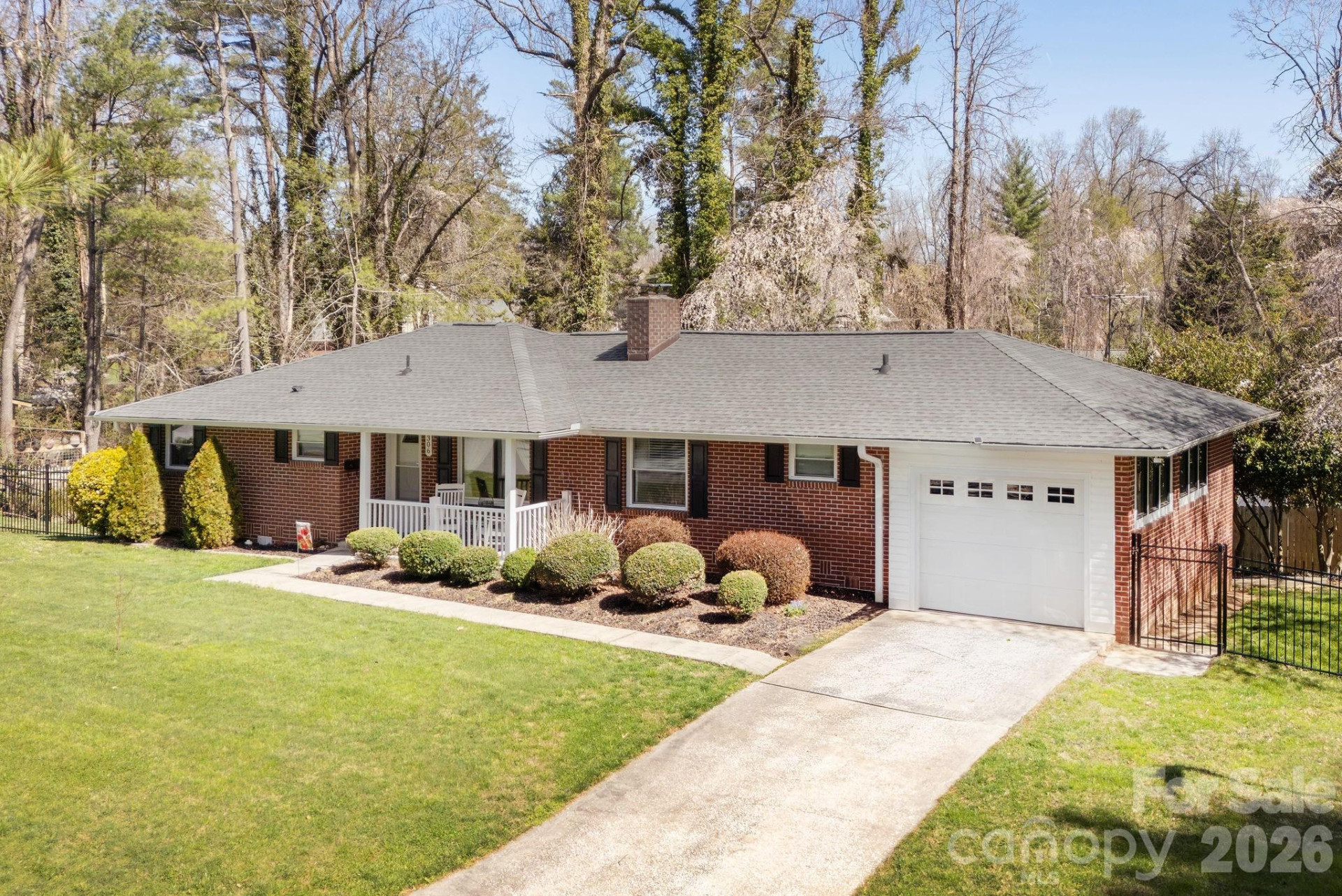 306 Taylor Street - Photo 2