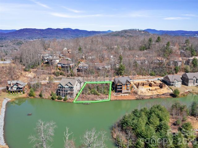 82 Narrows Run Loop, Hendersonville, NC, 28791