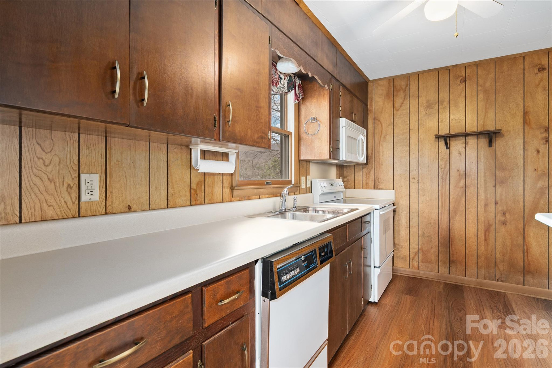 436 Crum Drive - Photo 9