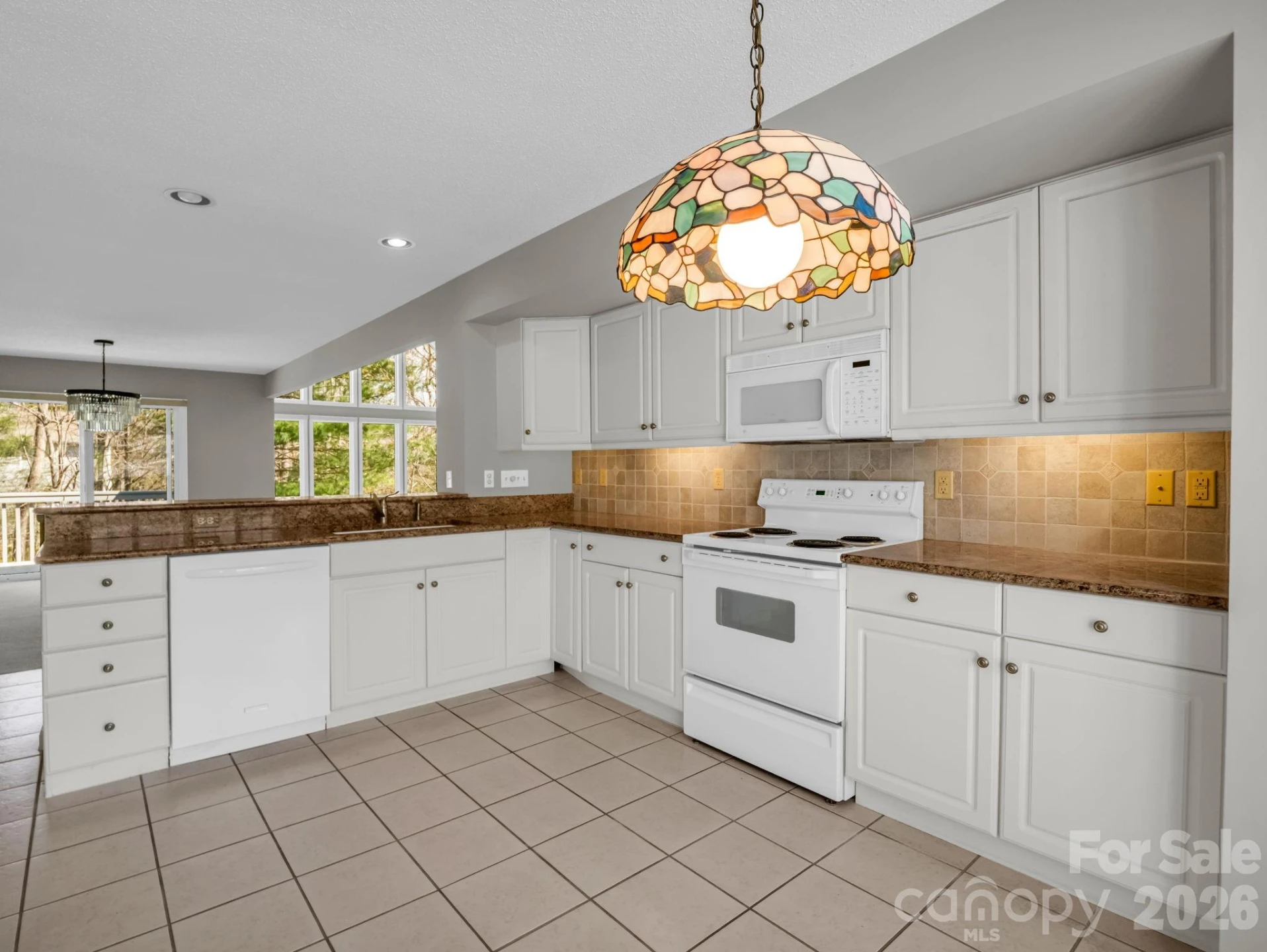 111 Broadmoor Drive - Photo 11