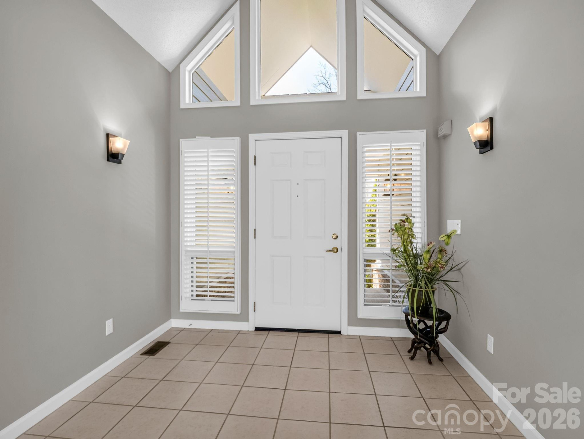 111 Broadmoor Drive - Photo 4