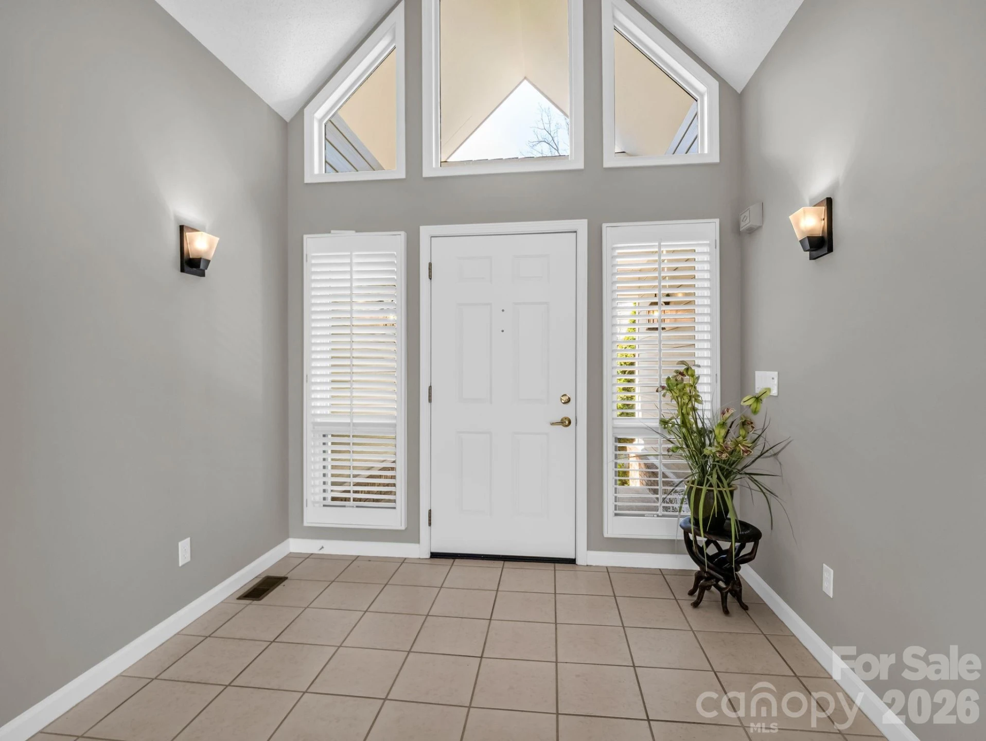 111 Broadmoor Drive - Photo 4