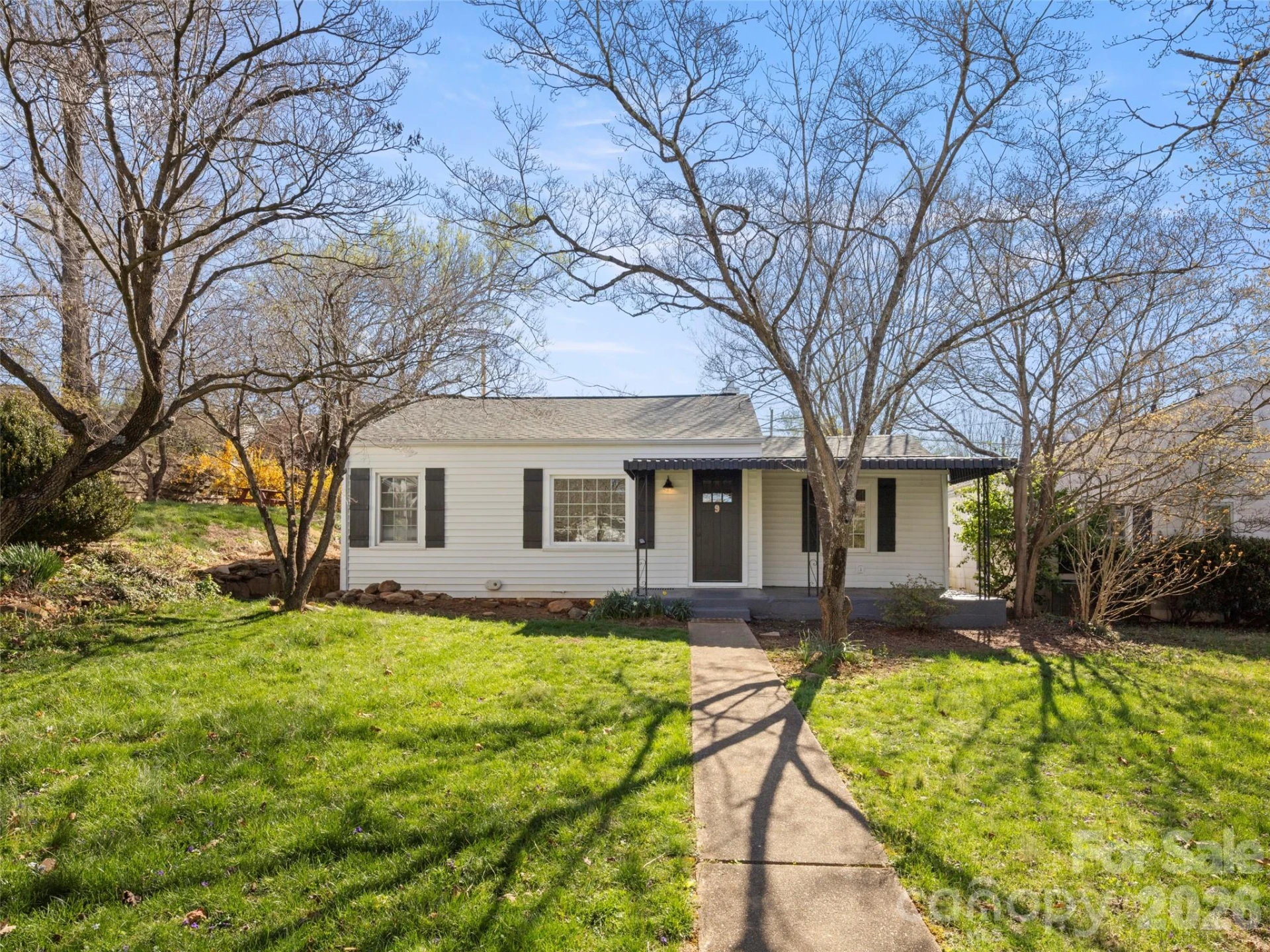 9 Woodward Avenue