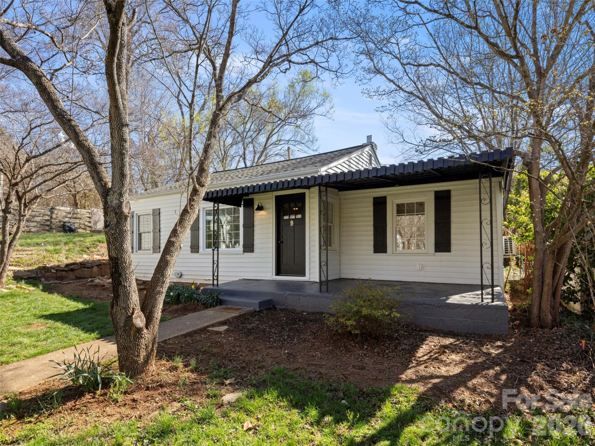 9 Woodward Avenue - Photo 2
