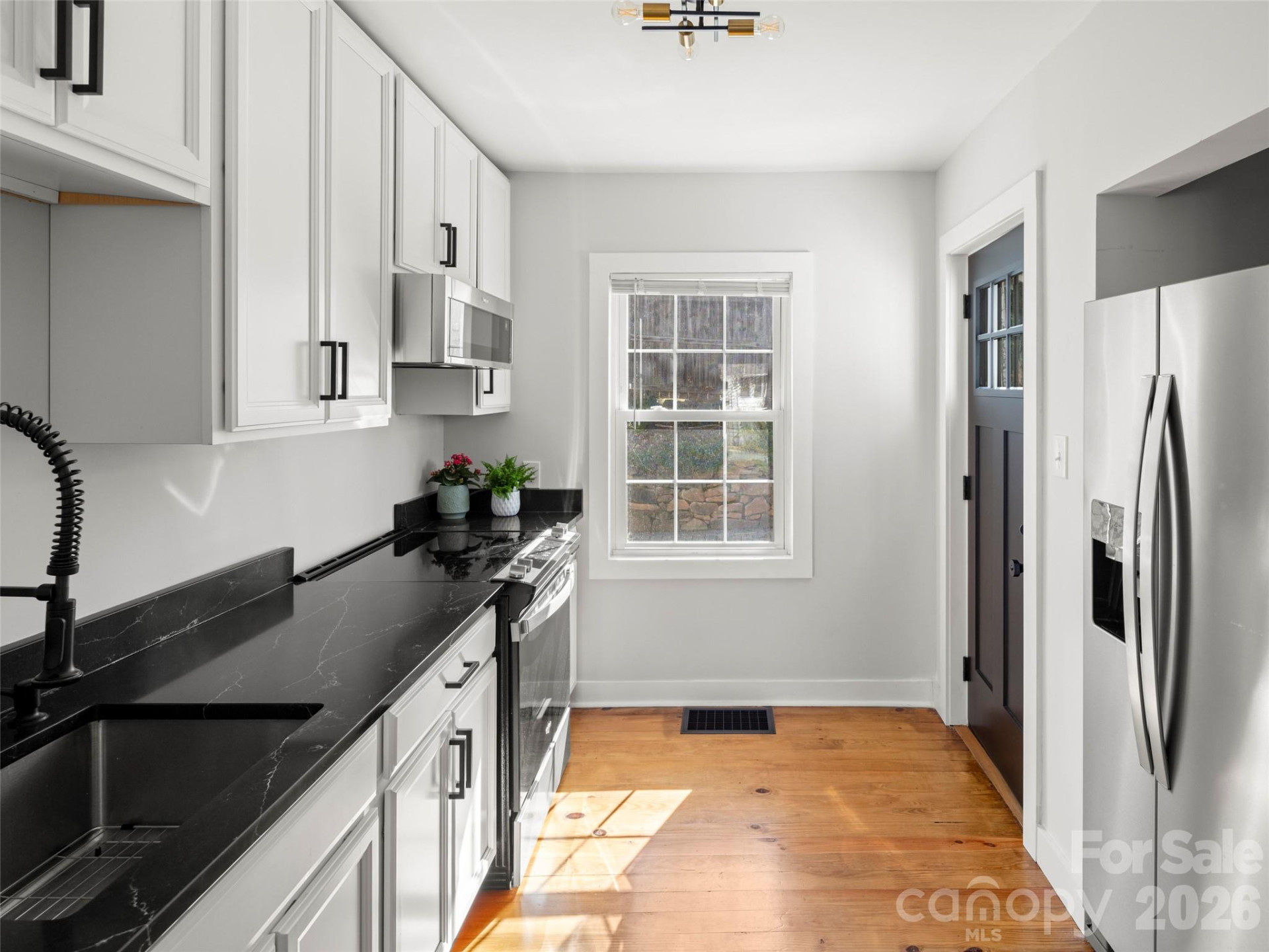 9 Woodward Avenue - Photo 7