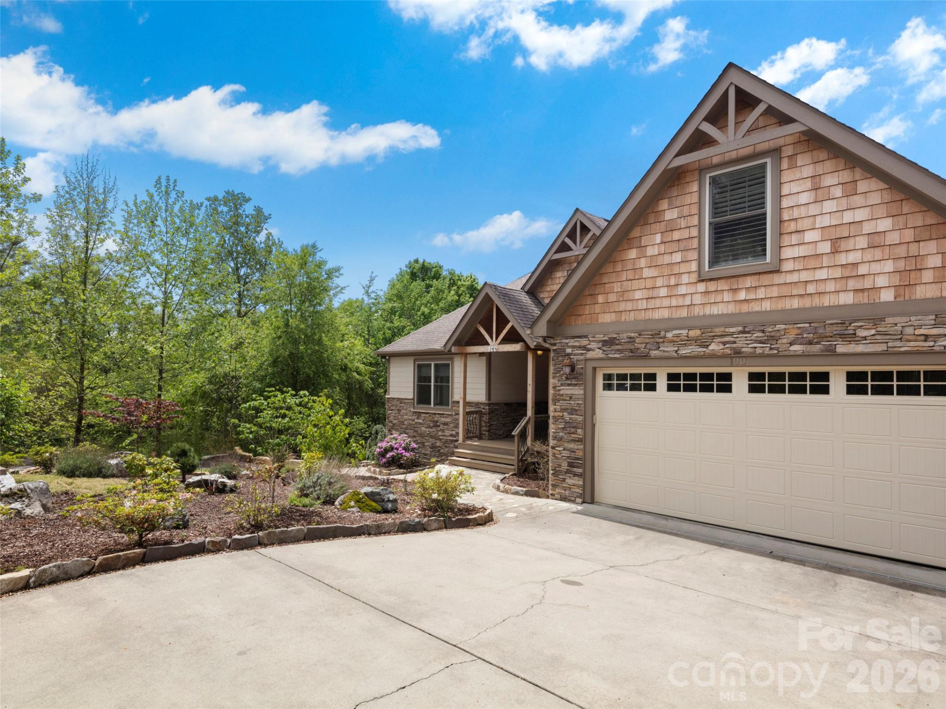 100 Klein Street - Photo 2