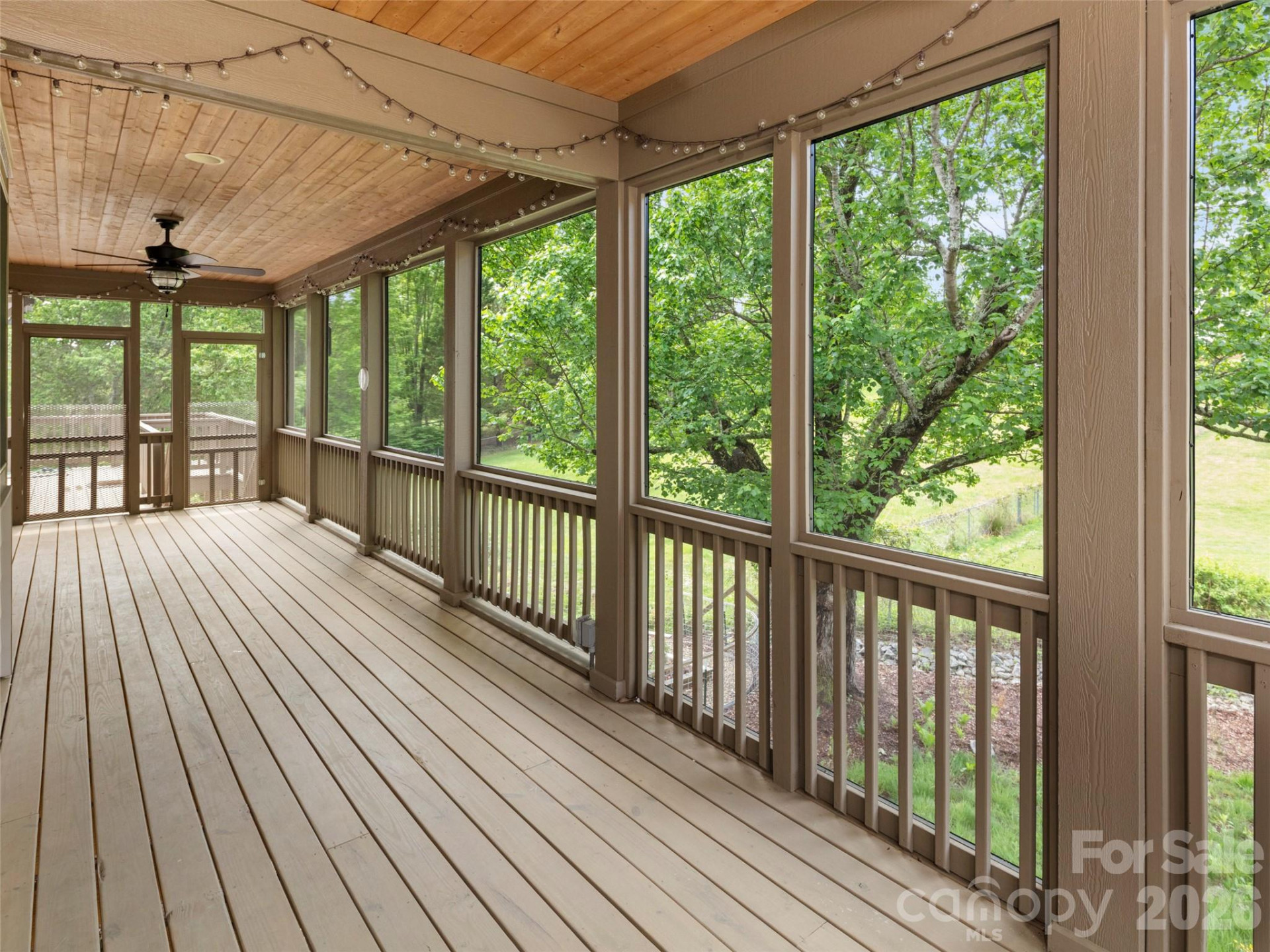 100 Klein Street - Photo 15