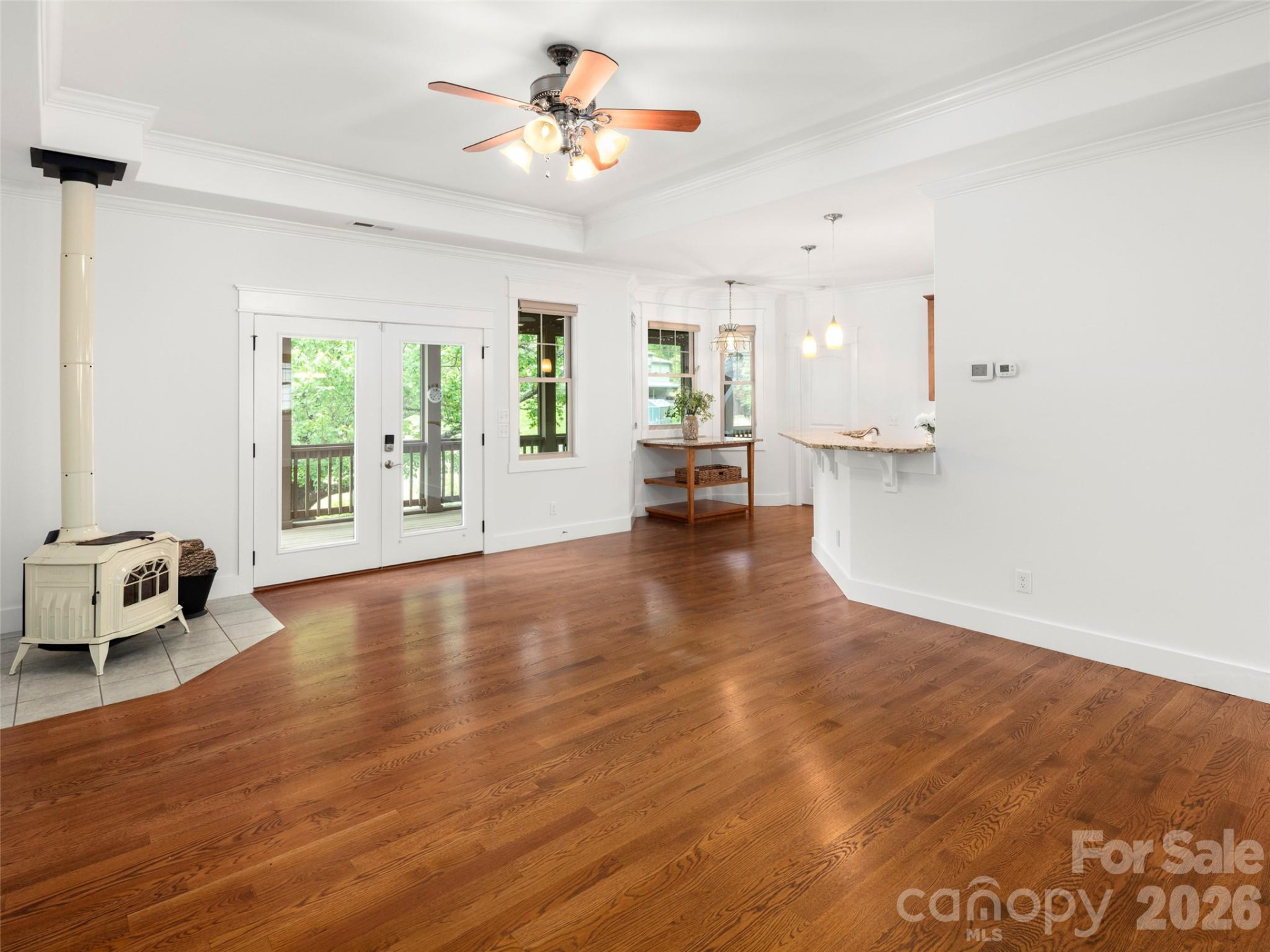 100 Klein Street - Photo 8