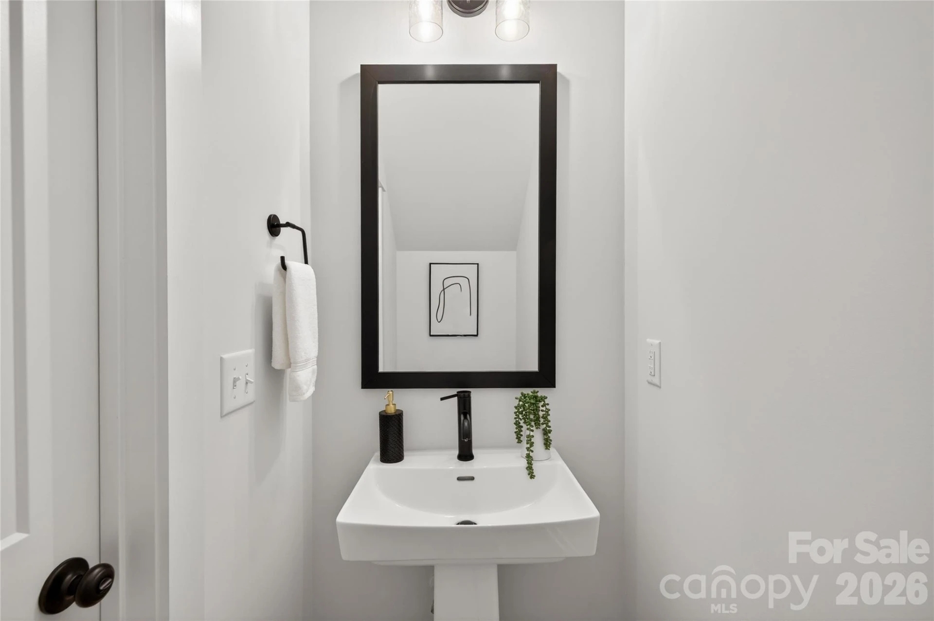 12722 Hamilton Road - Photo 16