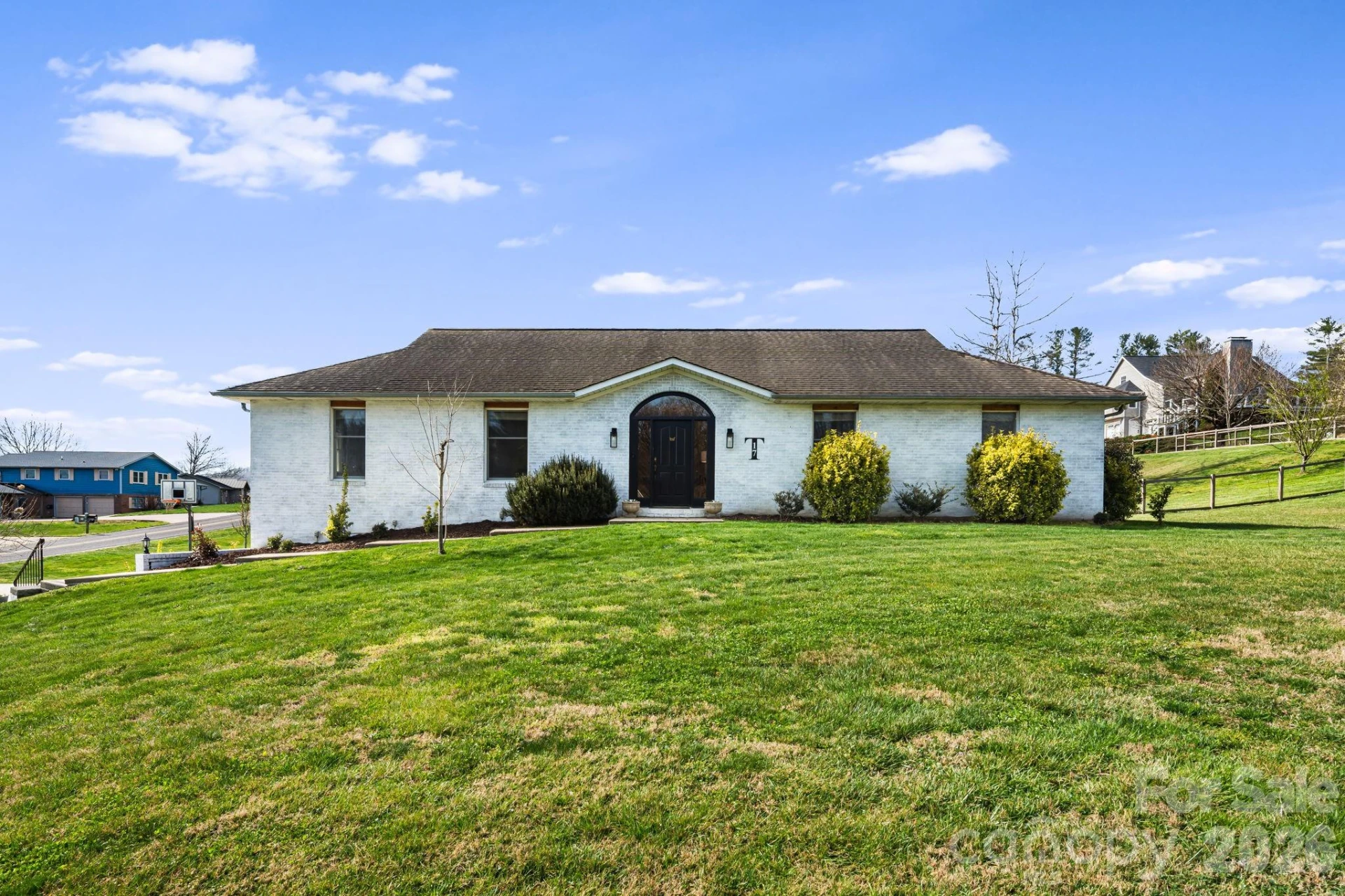 17 Amber Drive - Photo 2