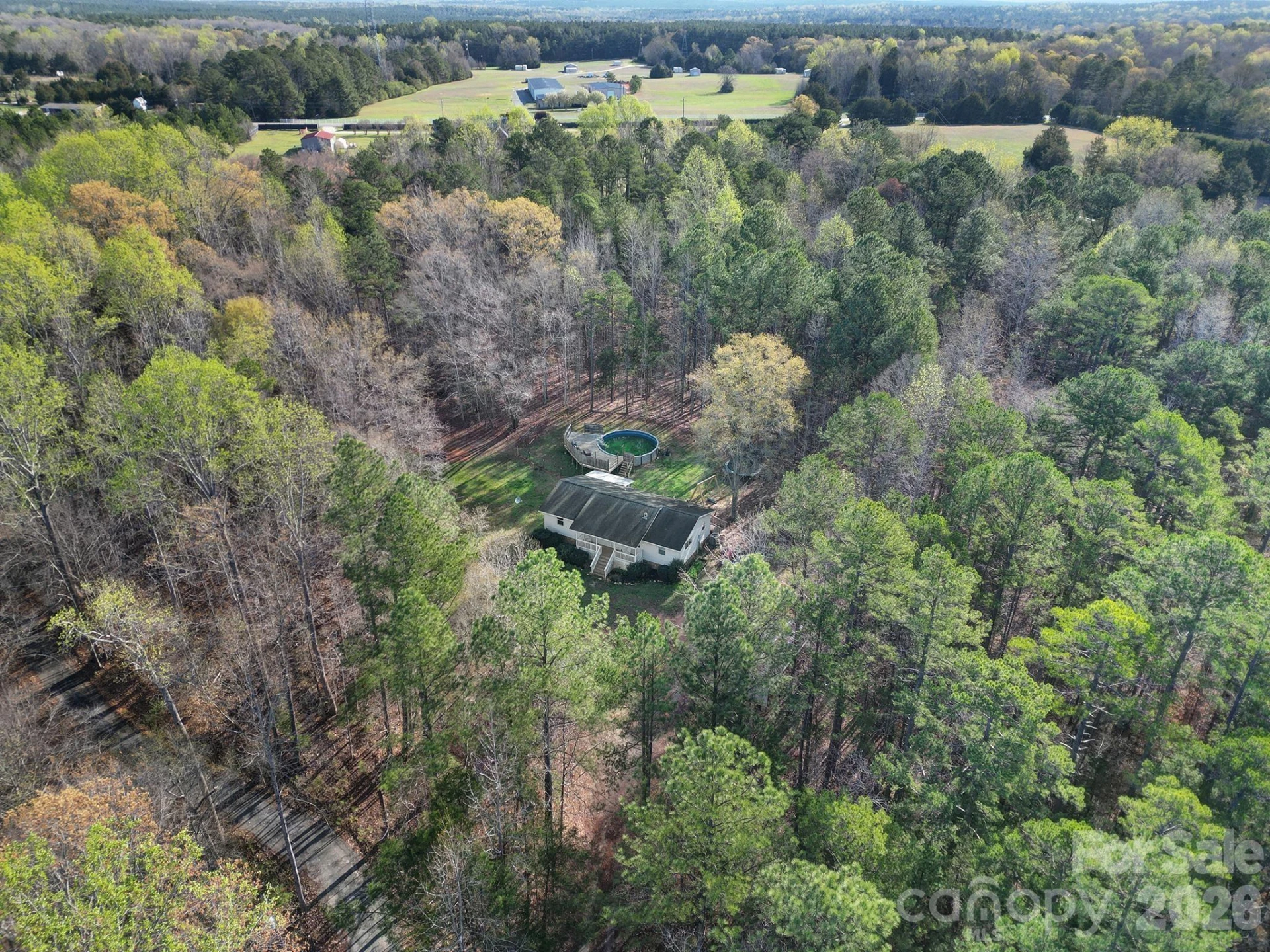 553 North Lane - Photo 2