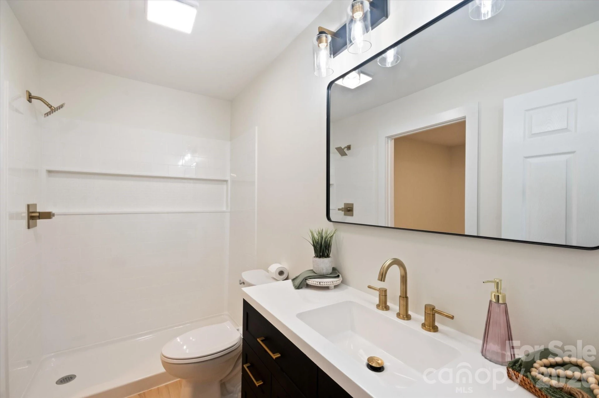5588 Sugar Hill Road - Photo 14