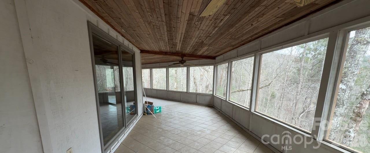 388 Island Creek Road - Photo 17