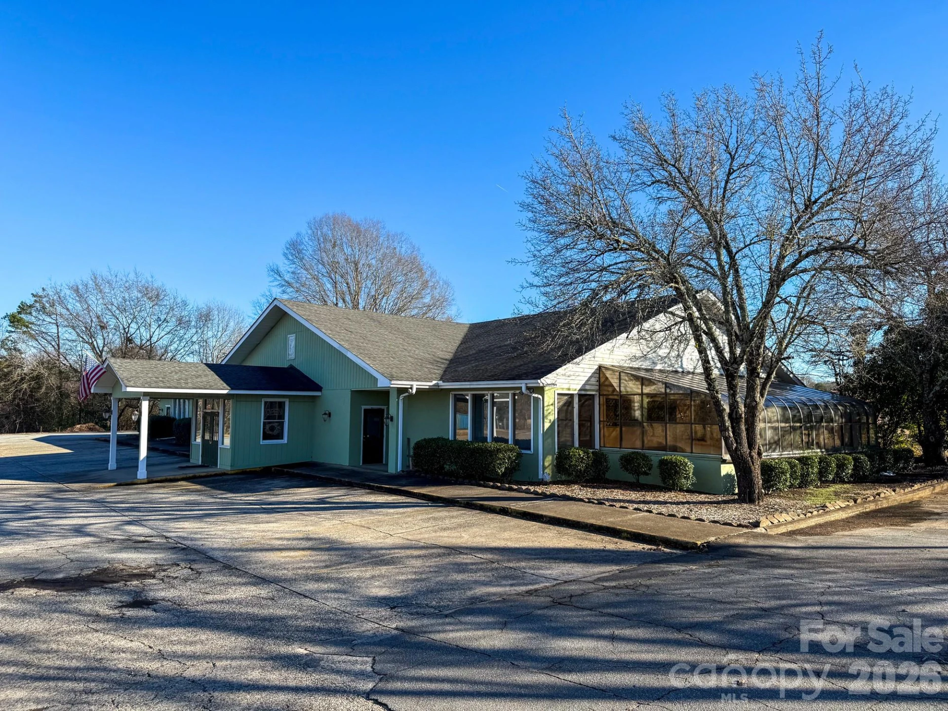 619 Oakland Road