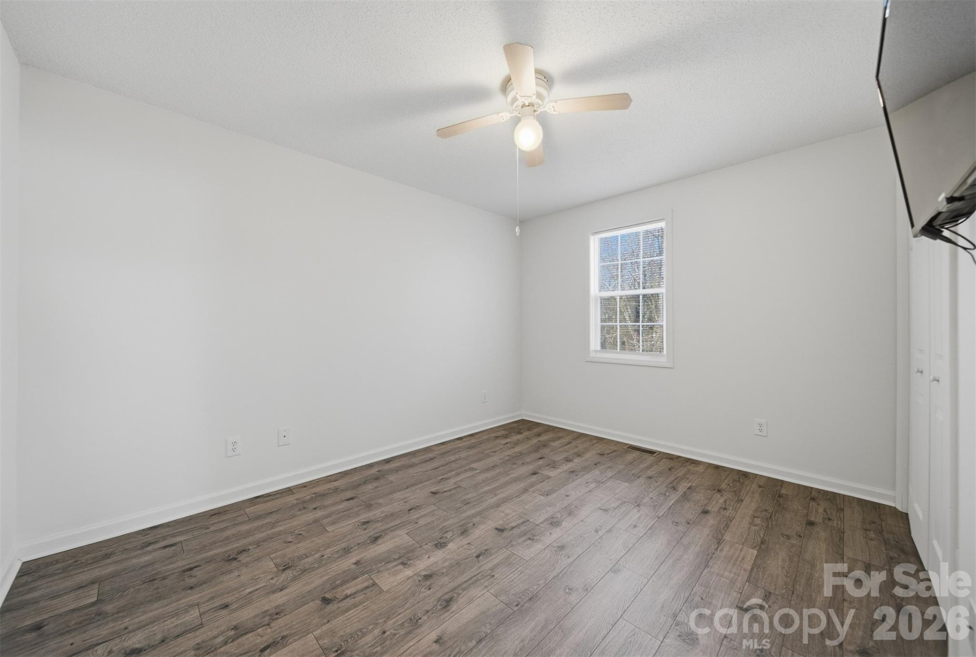 828 Cline Avenue - Photo 16