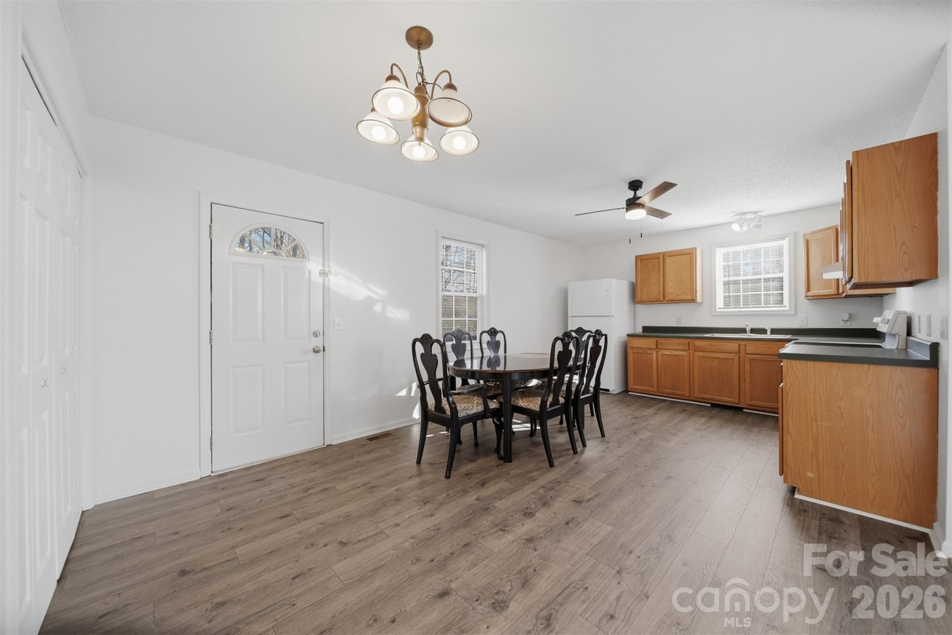 828 Cline Avenue - Photo 6