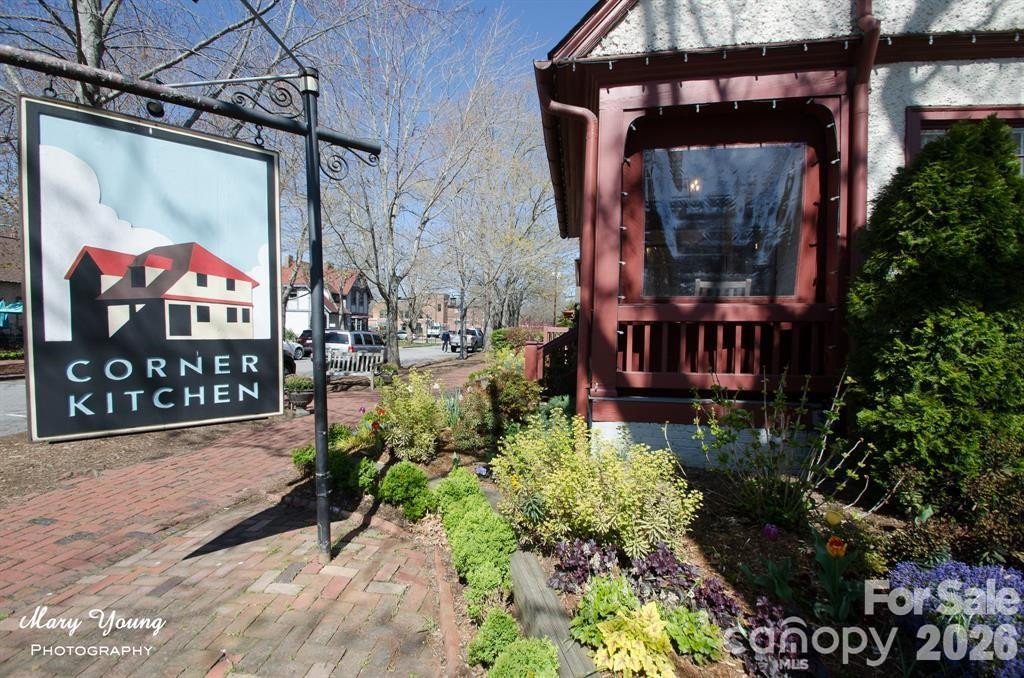 221 Summit Street - Photo 28