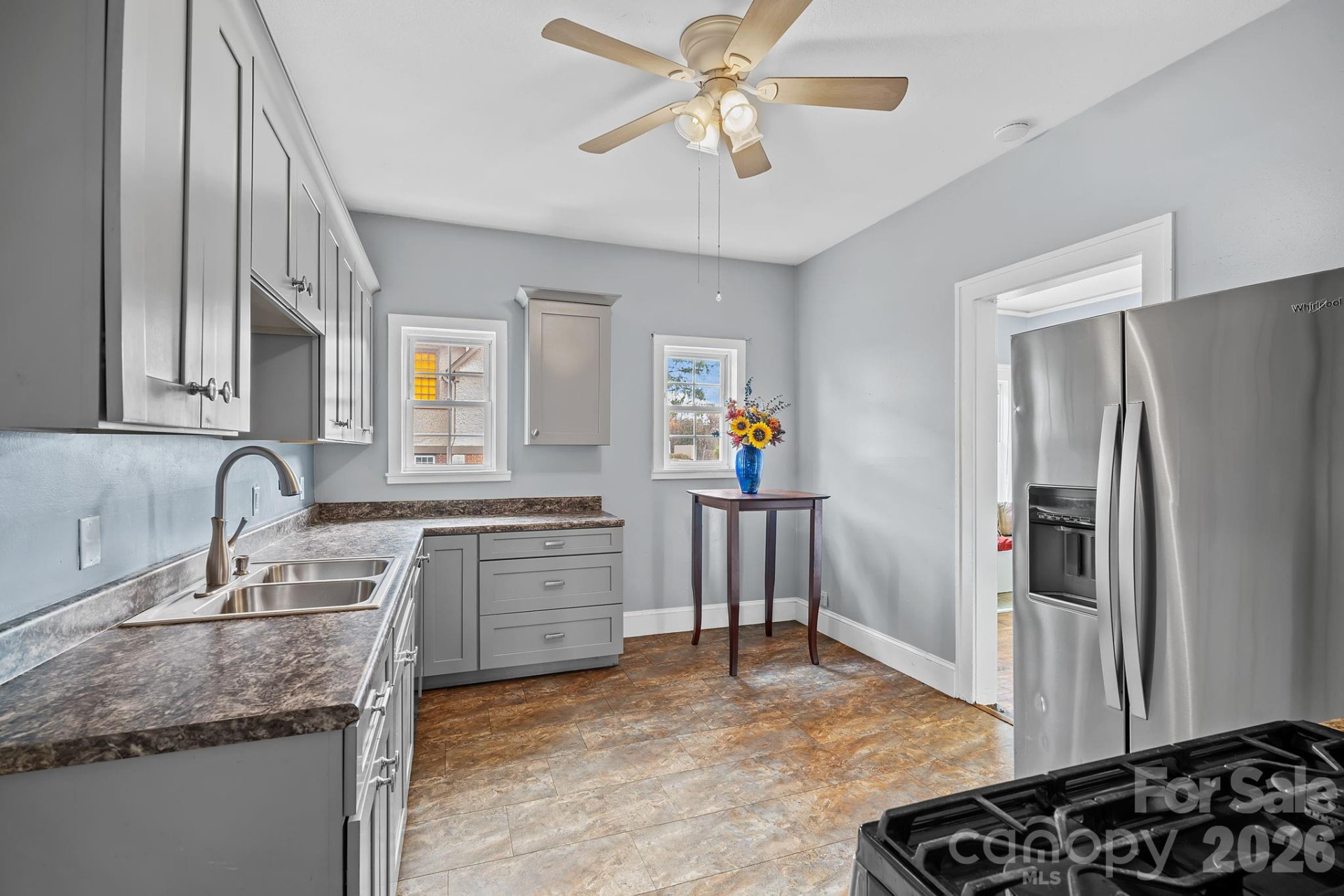 221 Summit Street - Photo 7