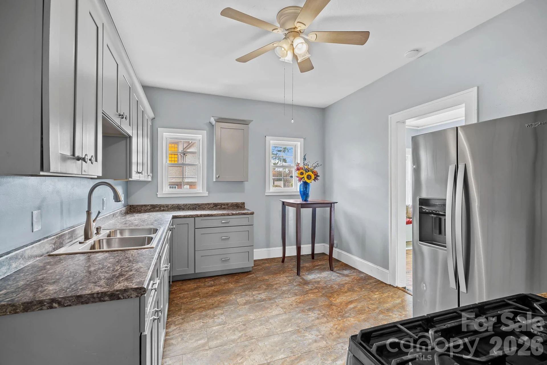 221 Summit Street - Photo 7