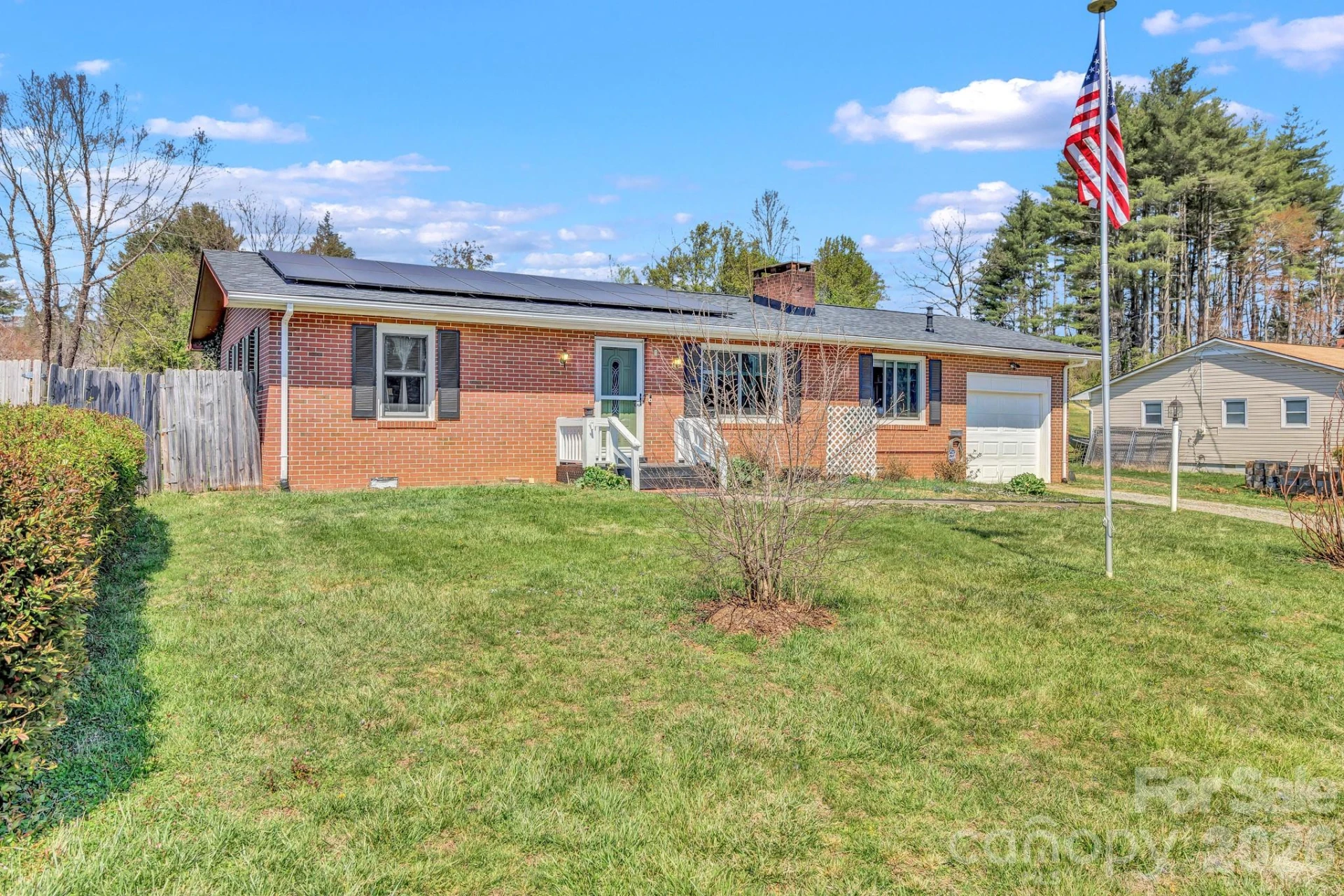1195 Hendersonville Highway