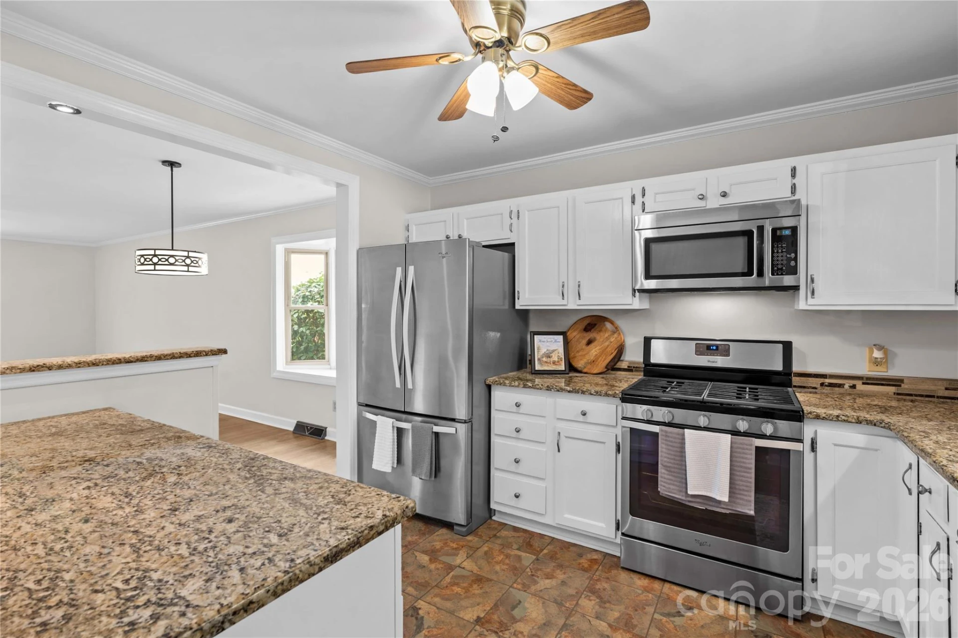 413 Windsor Lane - Photo 14
