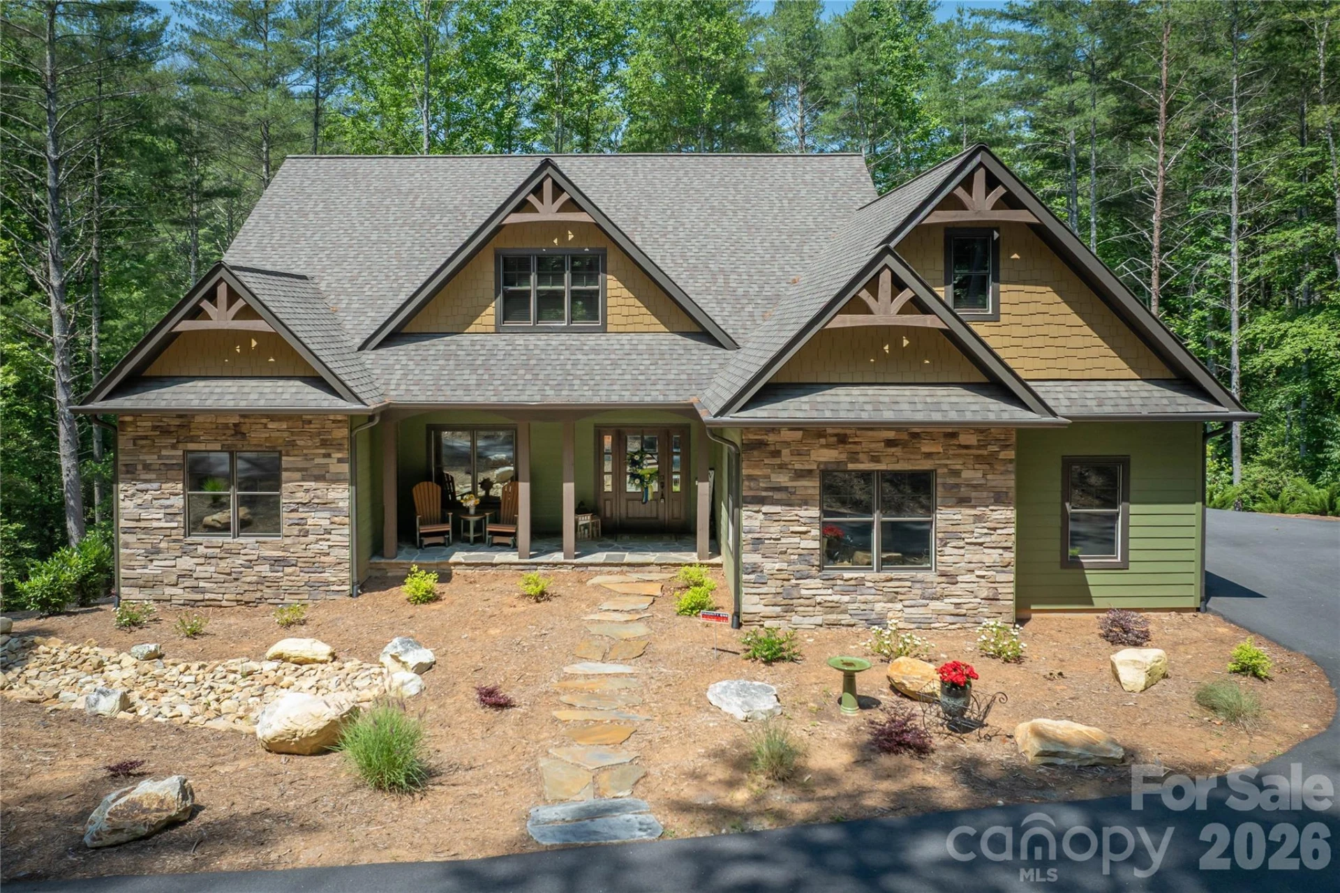 1003 Glory Drive - Photo 2