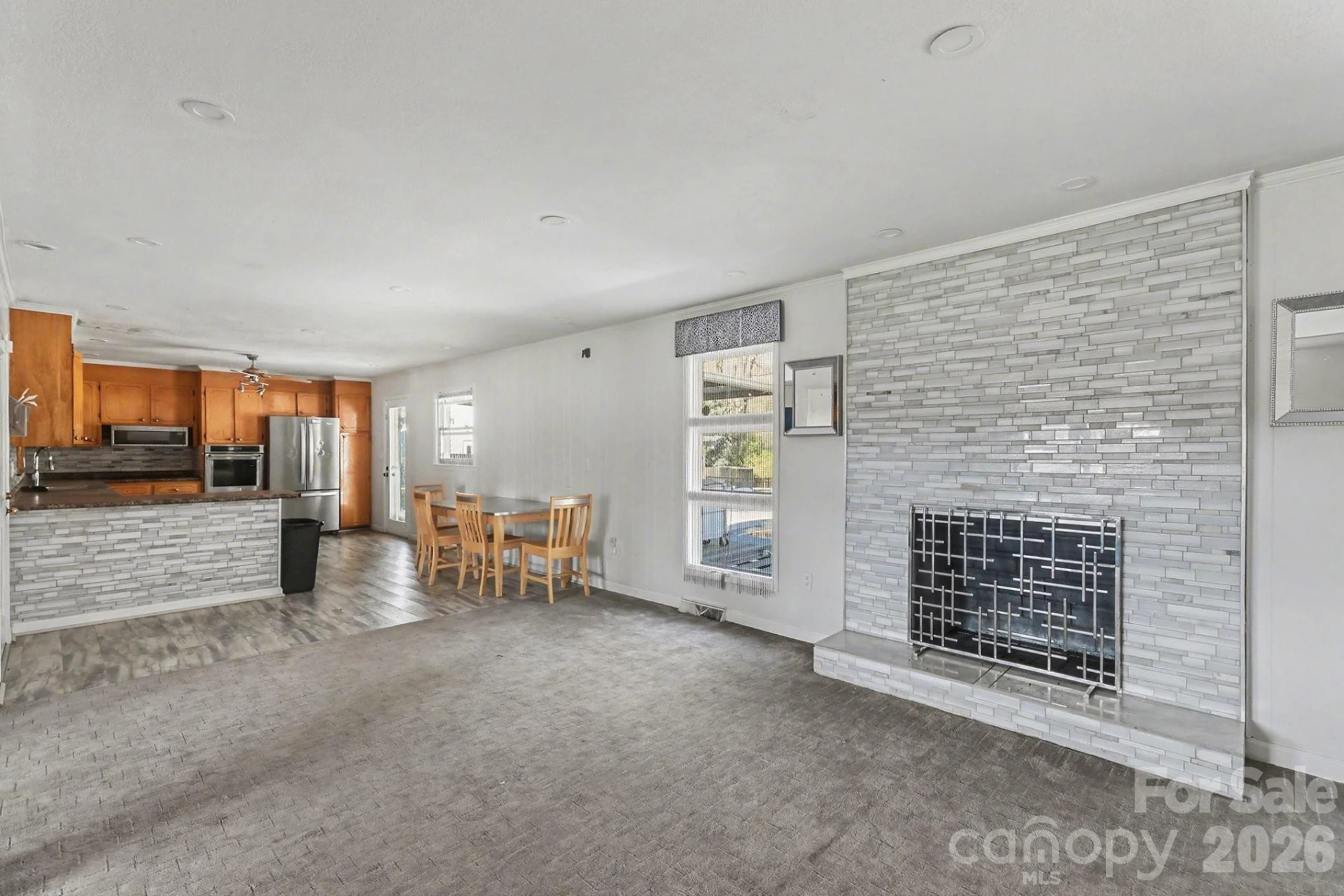213 Lakeview Drive - Photo 12