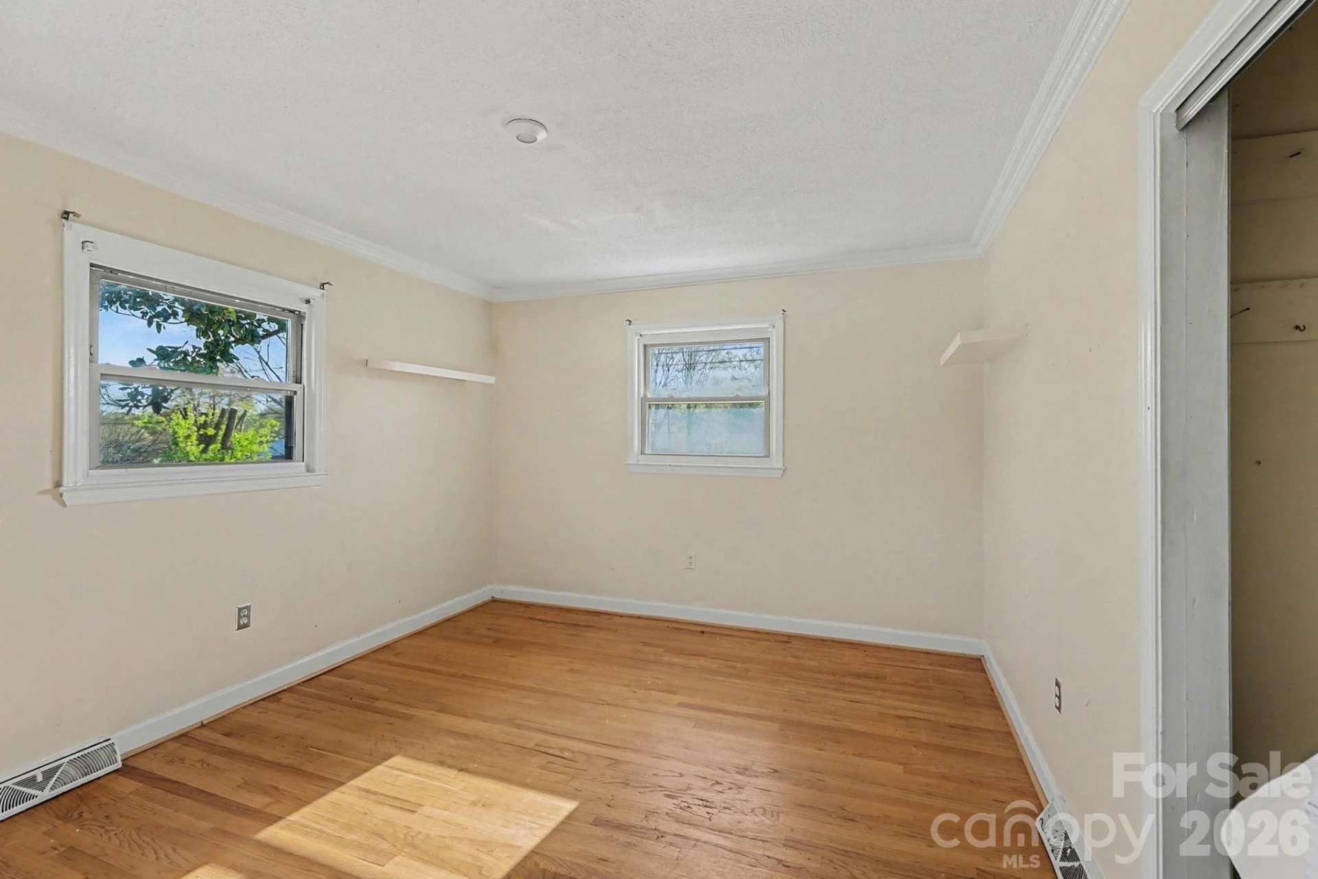 213 Lakeview Drive - Photo 14