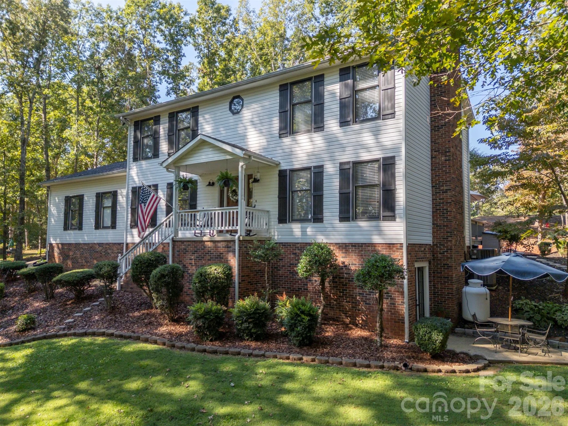 379 Moss Drive - Photo 2