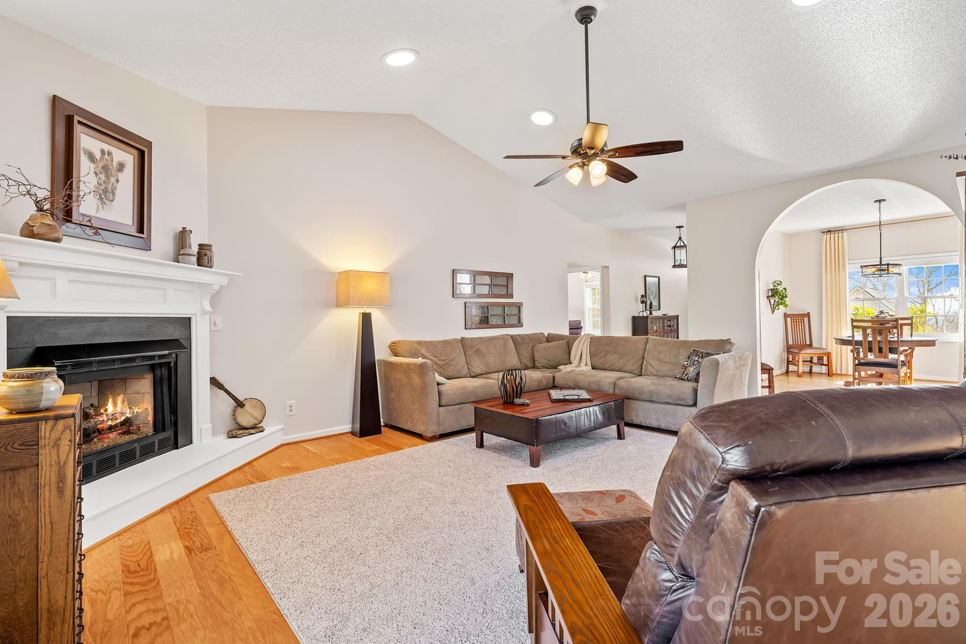 306 Croydon Drive - Photo 7