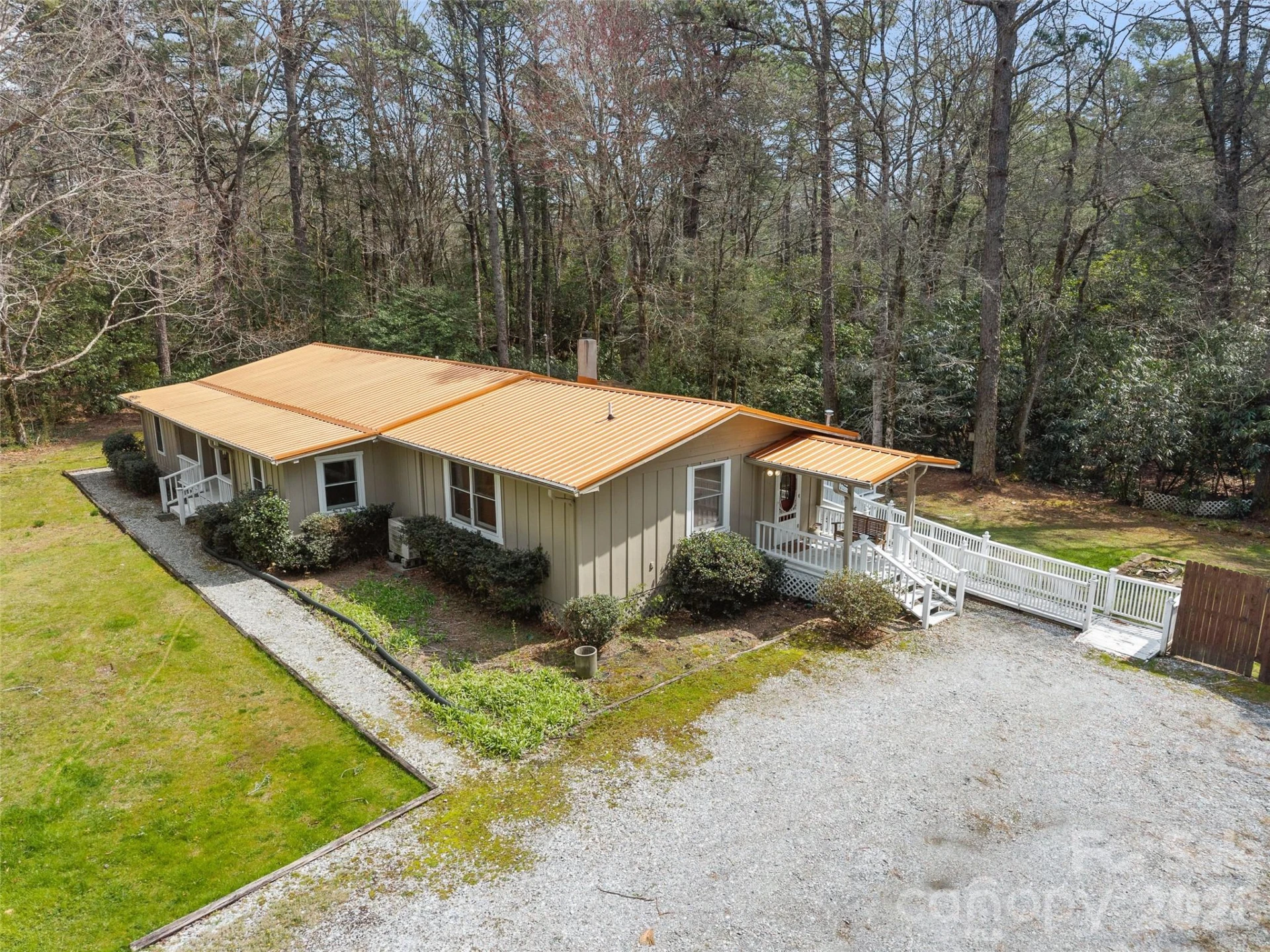 18 Holly Springs Drive - Photo 2