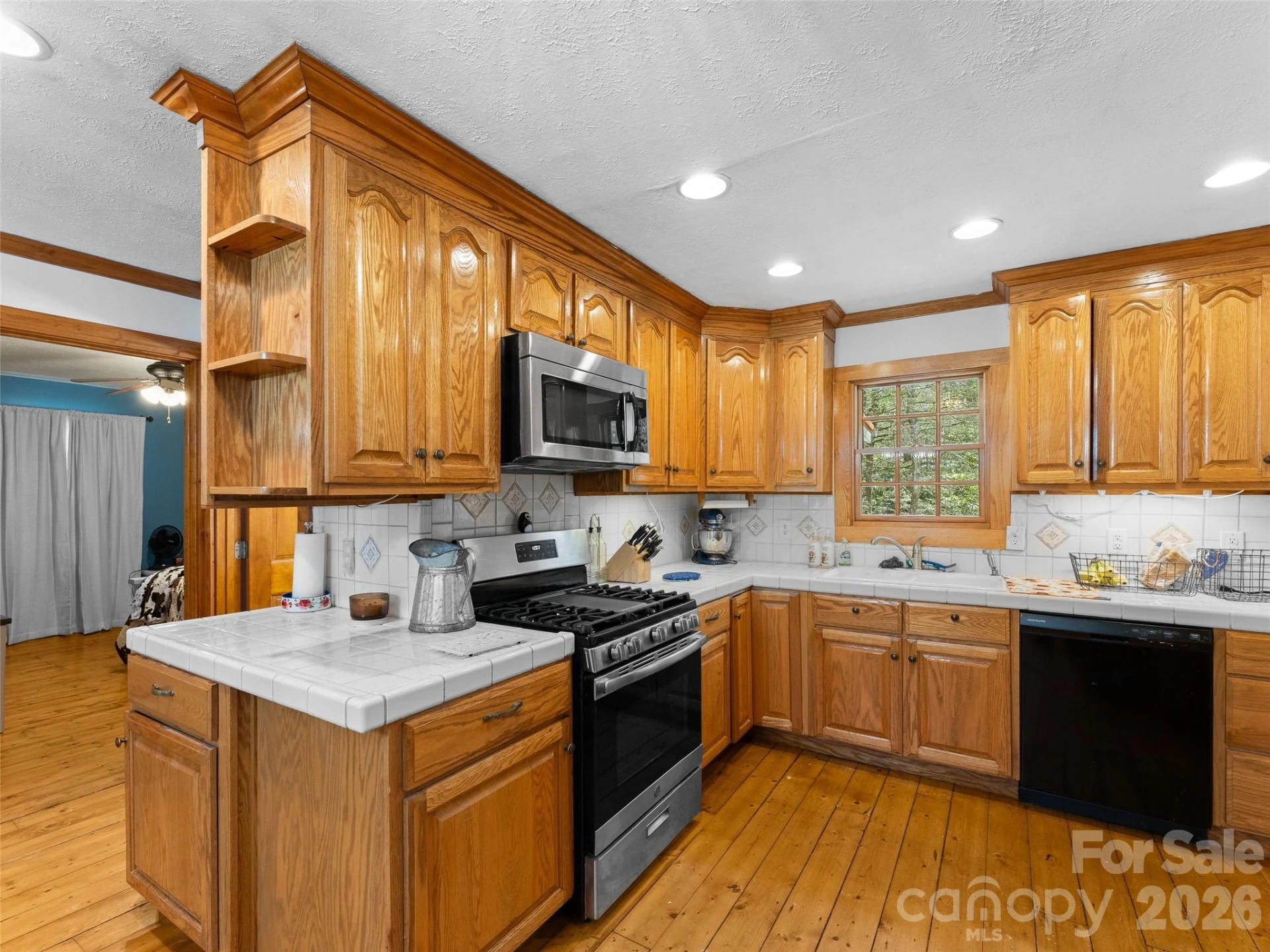 18 Holly Springs Drive - Photo 9