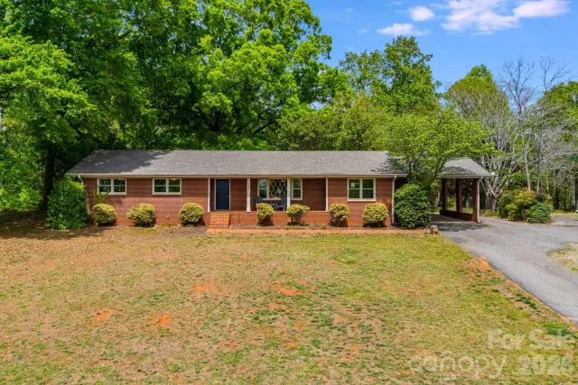 1737 Whitesides Road