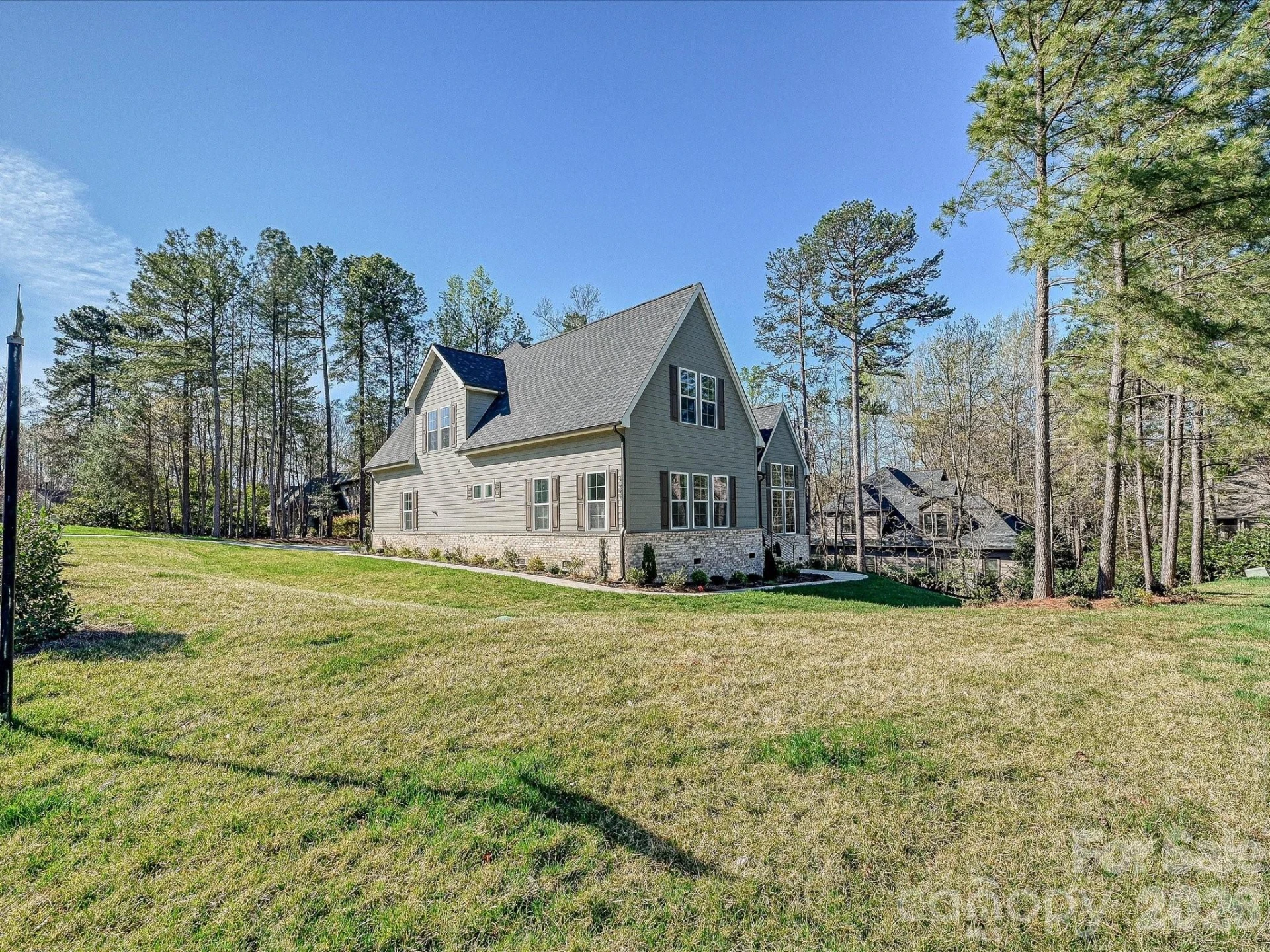 4609 Firethorn Court - Photo 2