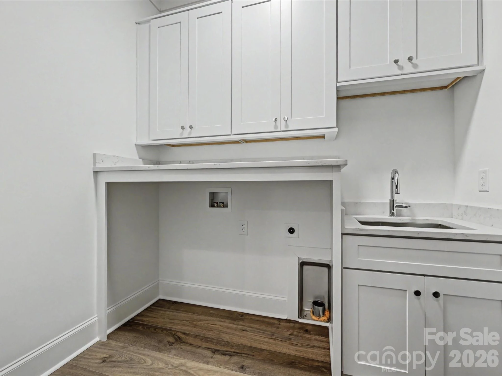 4609 Firethorn Court - Photo 15